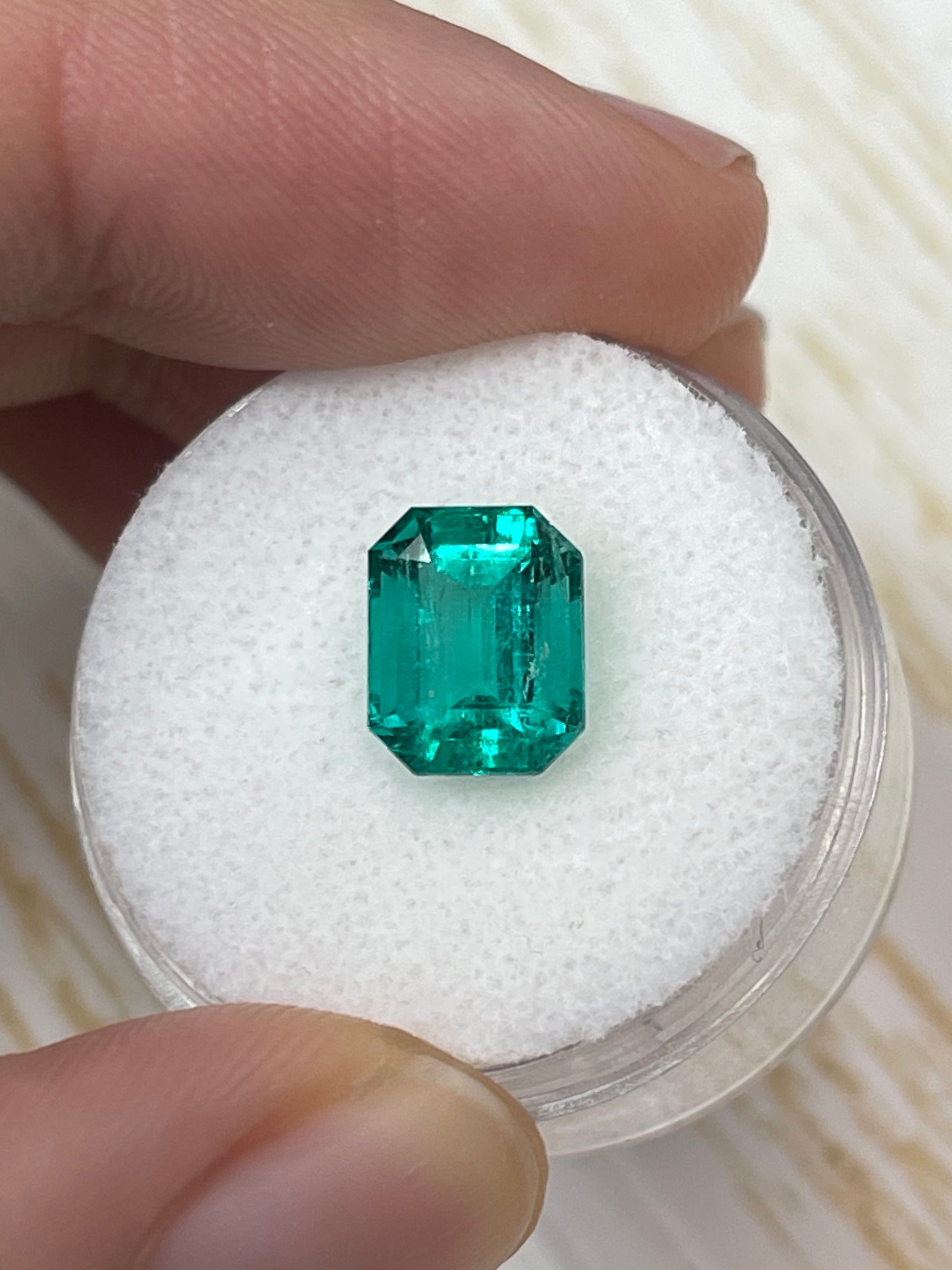 2.69 Carat AAA+ 9x7.5 Vivid Bluish Green Natural Loose Colombian Emerald- Emerald Cut - JR Colombian Emeralds