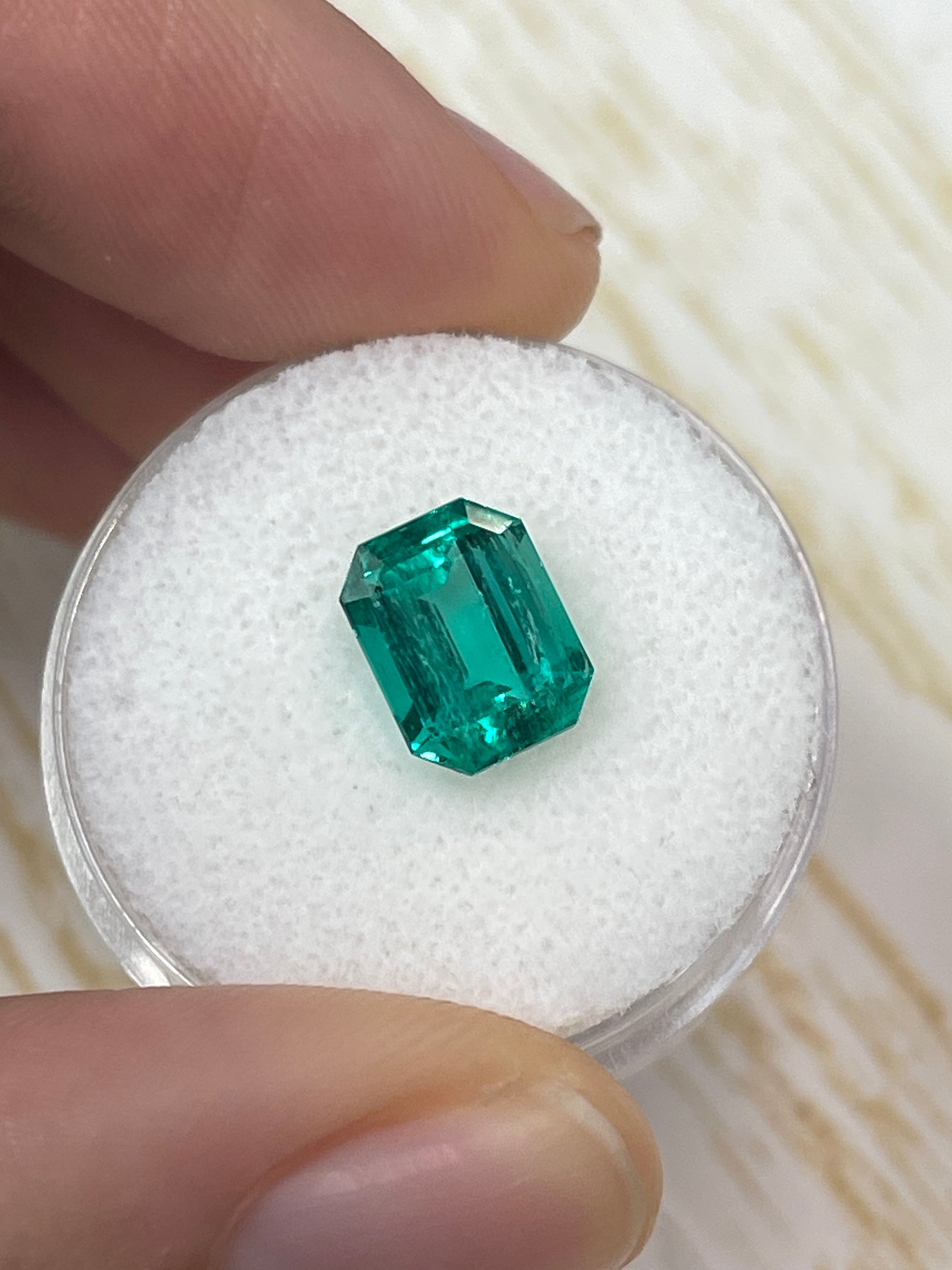 2.69 Carat AAA+ 9x7.5 Vivid Bluish Green Natural Loose Colombian Emerald- Emerald Cut - JR Colombian Emeralds