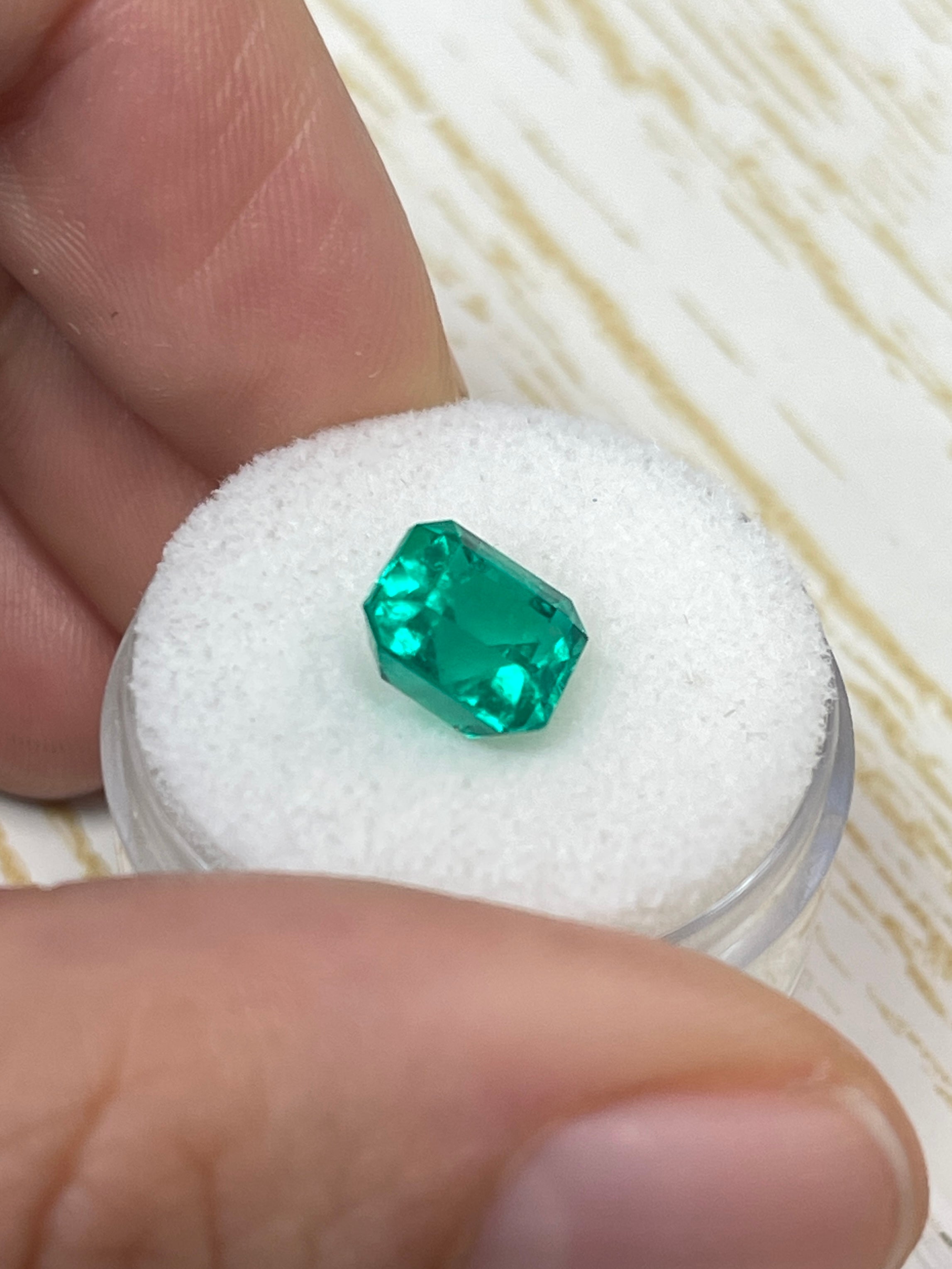 2.72 Carat RARE Certified Butterly Effect/Drop of Oil Muzo Green Natural Loose Colombian Emerald - JR Colombian Emeralds