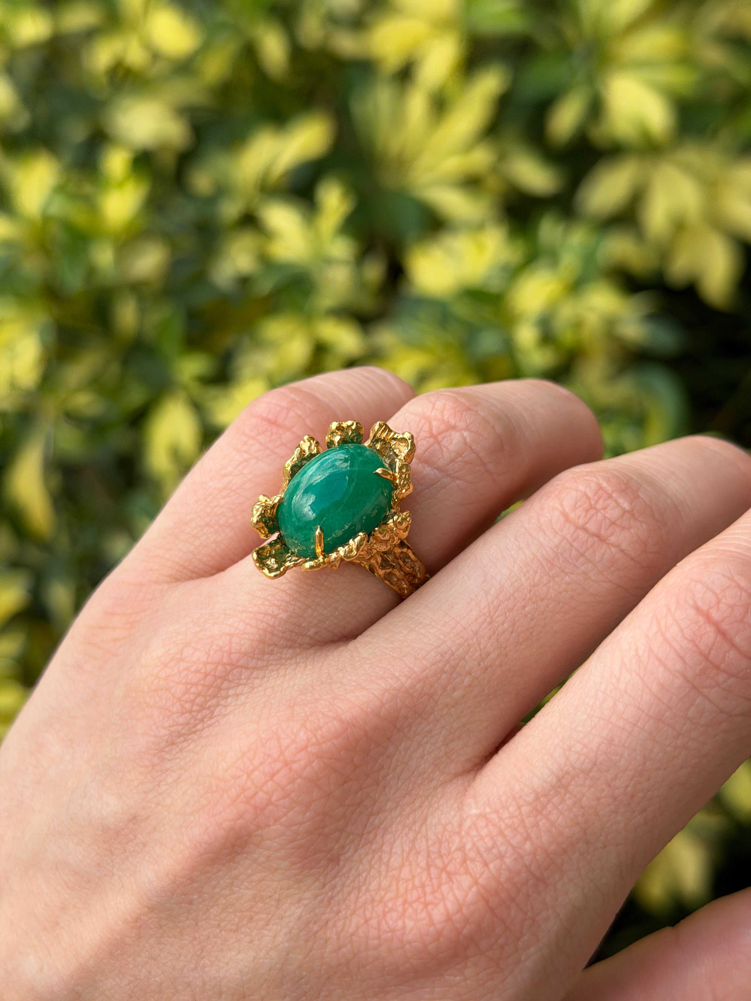 12.87ct 18K Natural Cabochon Cut Oval Emerald Solitaire Nugget Gold Ring