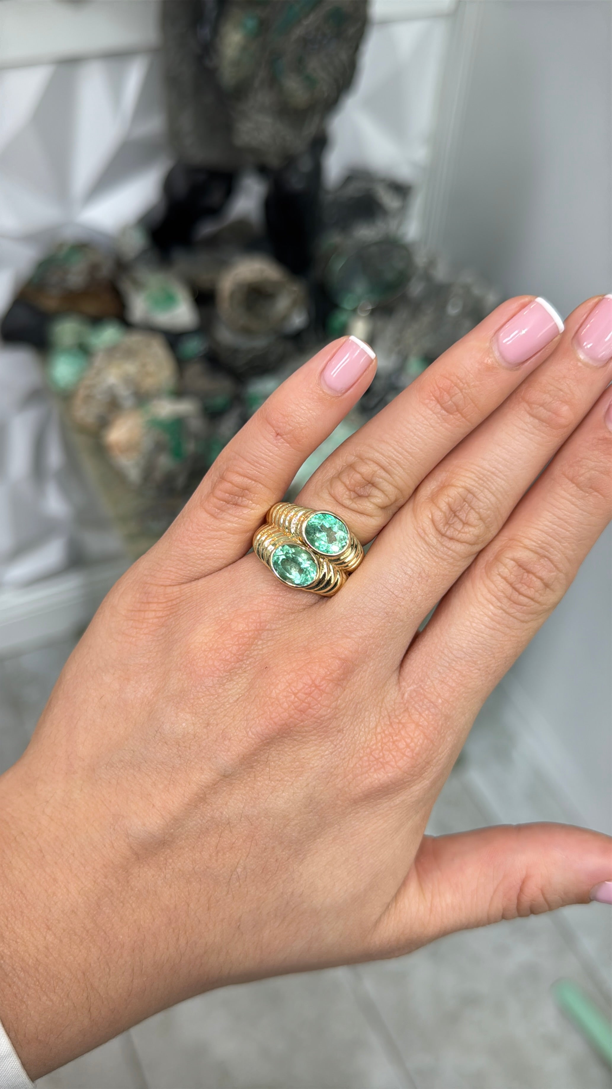 4.25tcw Minty Dualing Toi Et Moi oval Colombian Emeralds Ribbed Ring 14K