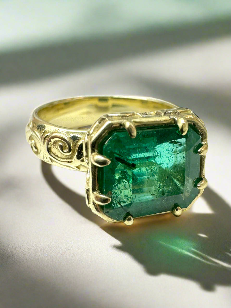3.65ct 14K East To West Freckled Earth Mined Emerald Solitaire with Scroll/Etch Gold Work