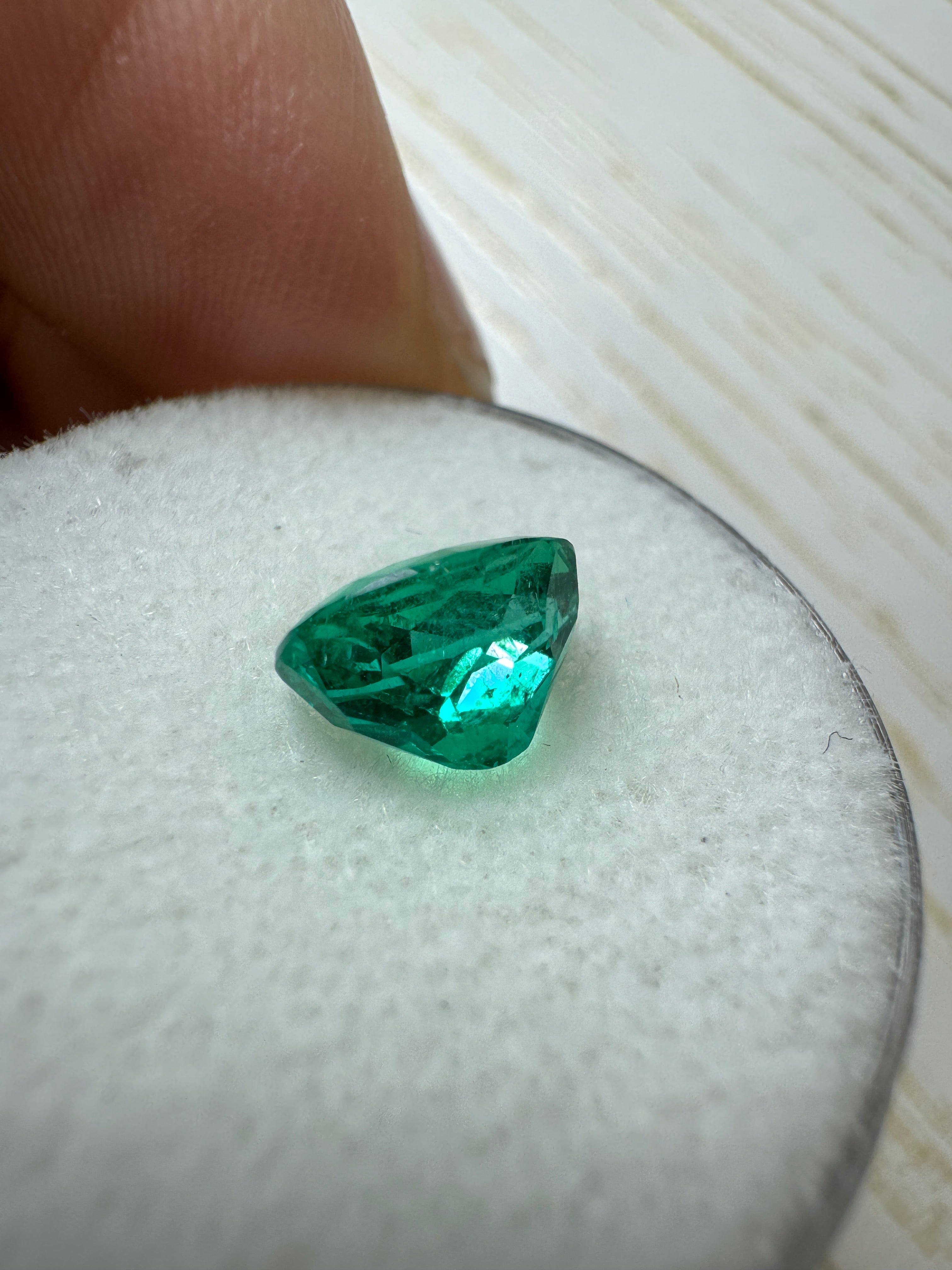 Special listing for Barbara - 18K custom Besel E to W ring 1.23 Carat AAA+ Vivid Bluish Green Natural Loose Colombian Emerald-Oval Cut - JR Colombian Emeralds