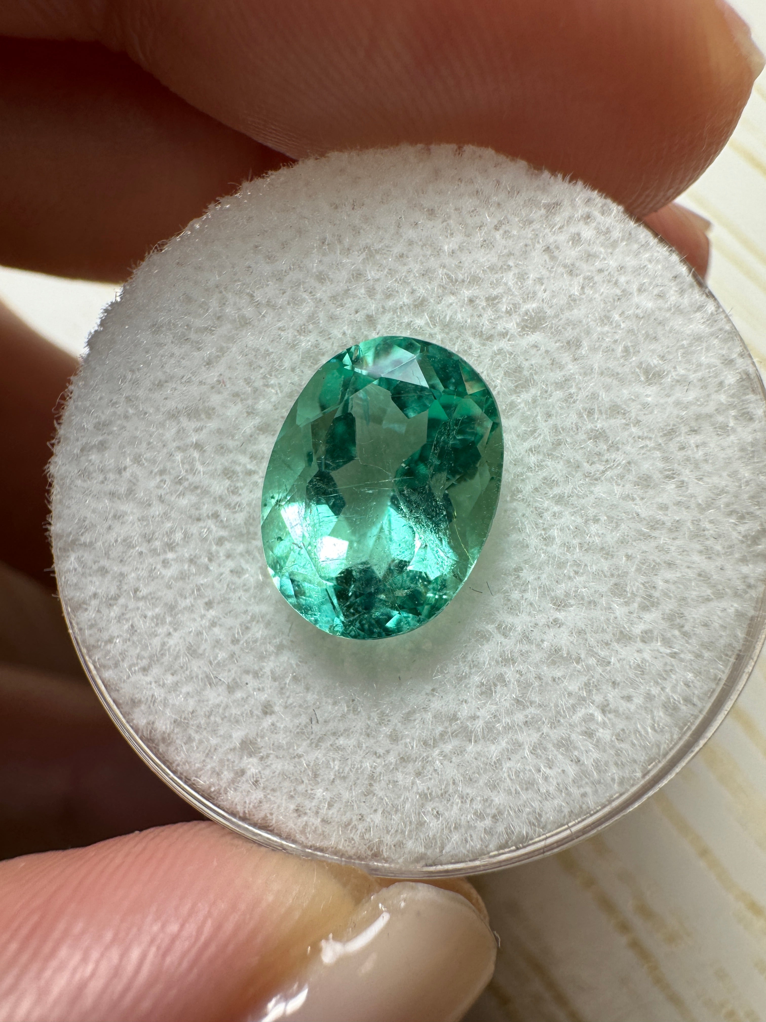 2.81 Carat VVS Seafoam Green Loose Colombian Emerald-Oval Cut - JR Colombian Emeralds