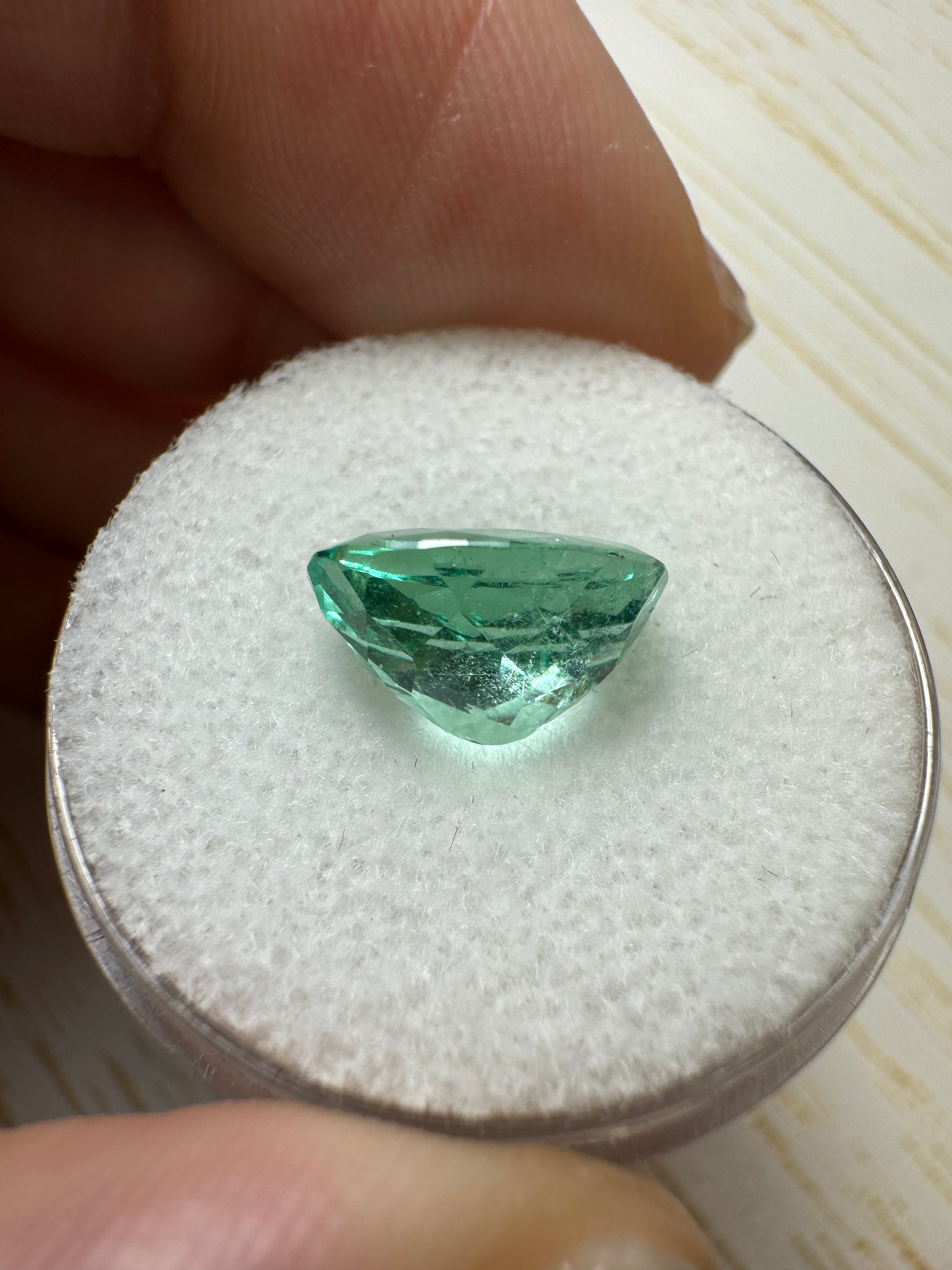 2.81 Carat VVS Seafoam Green Loose Colombian Emerald-Oval Cut - JR Colombian Emeralds