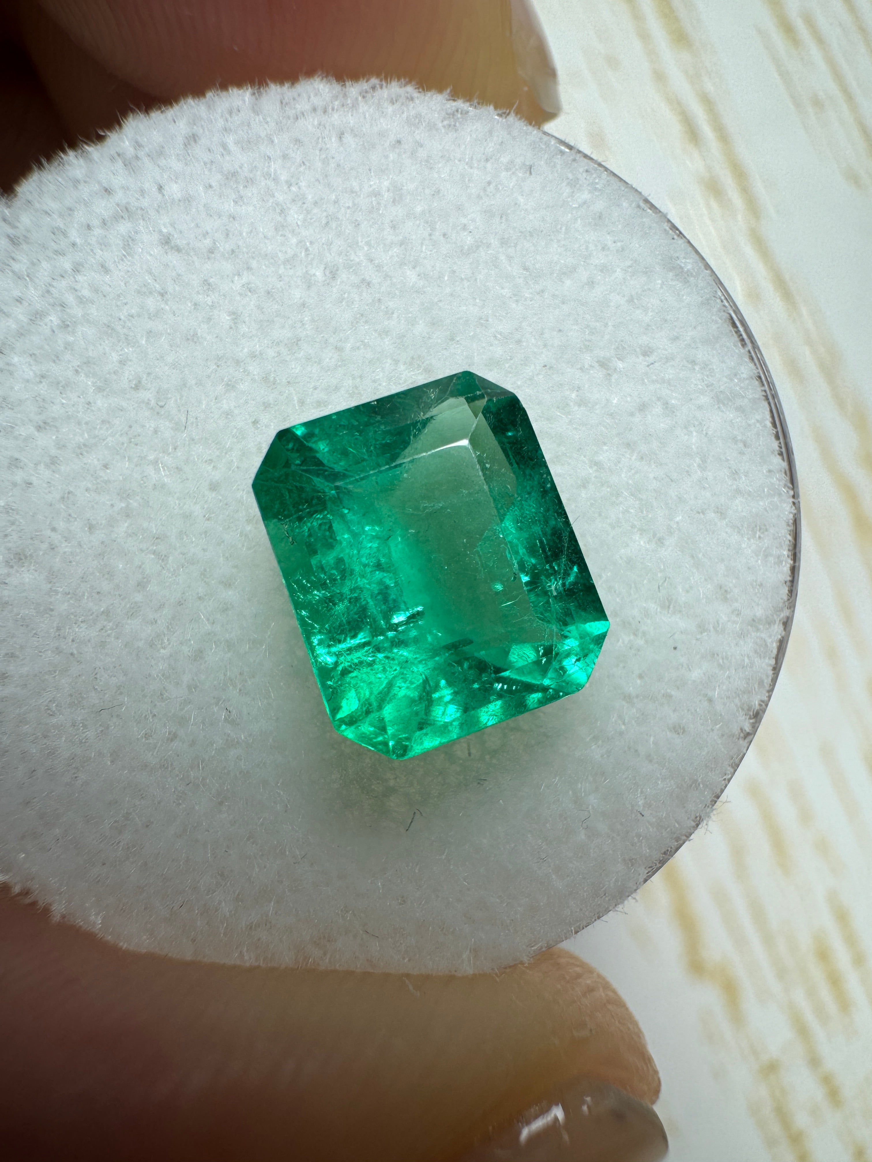 2.27 Carat Muzo Medium Green Natural Loose Colombian Emerald- Emerald Cut - JR Colombian Emeralds