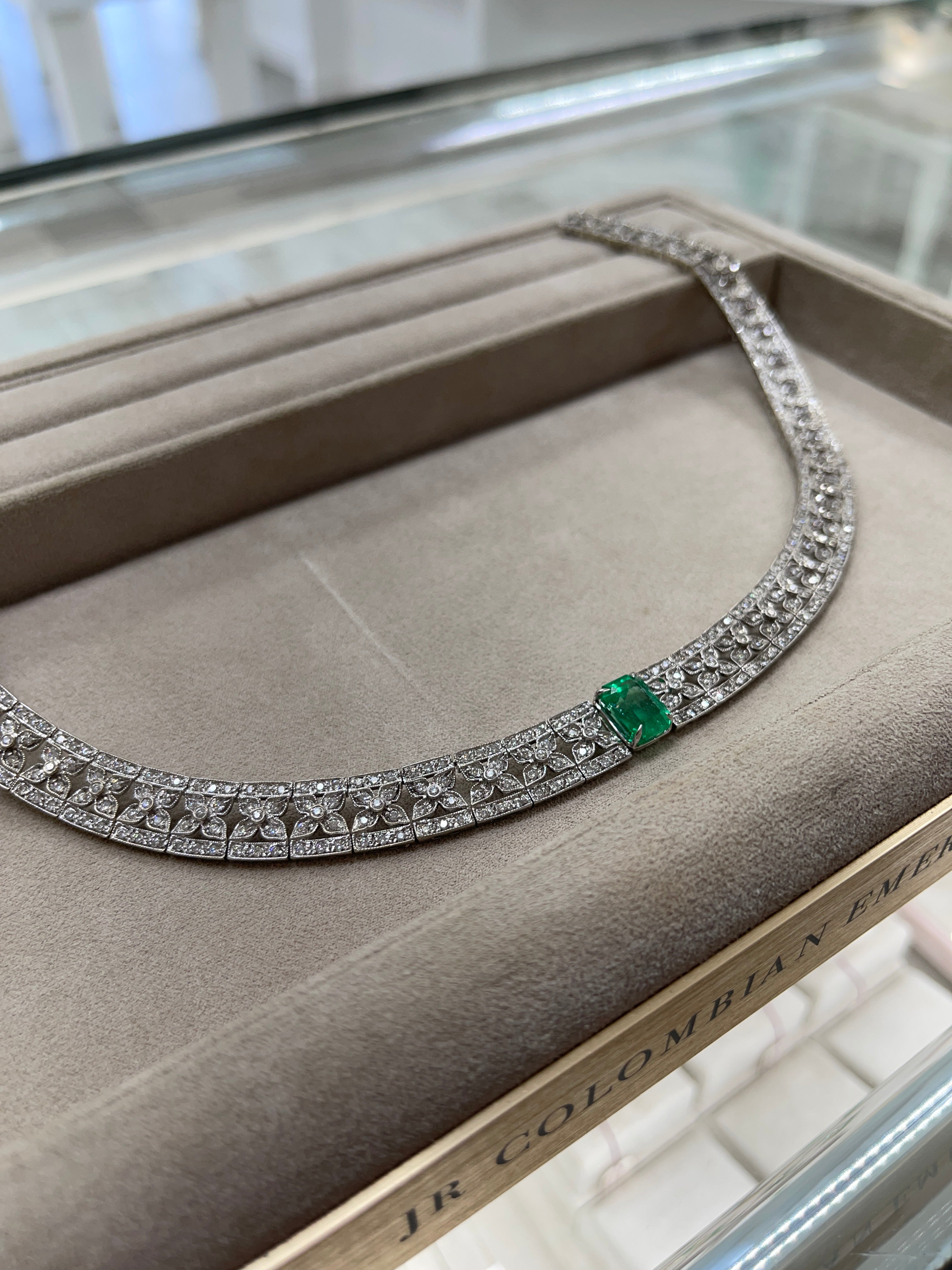 10.62tcw Minor Oil 18K Royal Floral Diamond Statement Emerald Choker Necklace - JR Colombian Emeralds