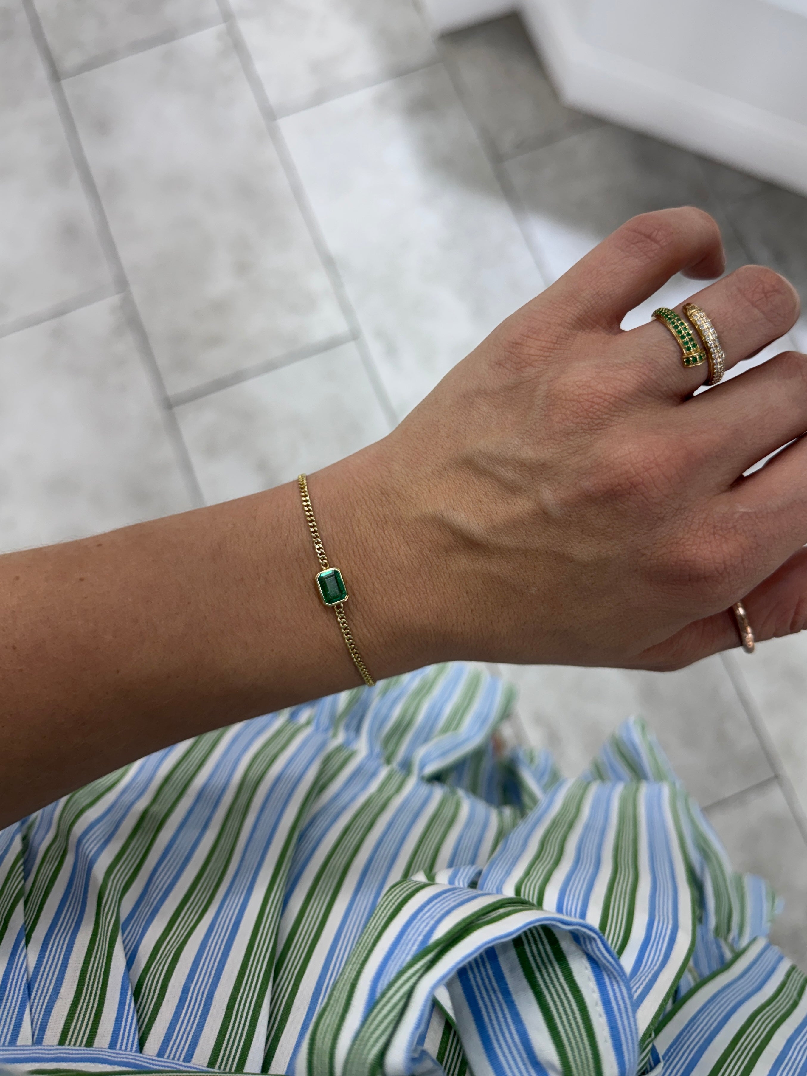 1.19ct 14K Bezel Set Emerald Cut Emerald Curb Chain Bracelet