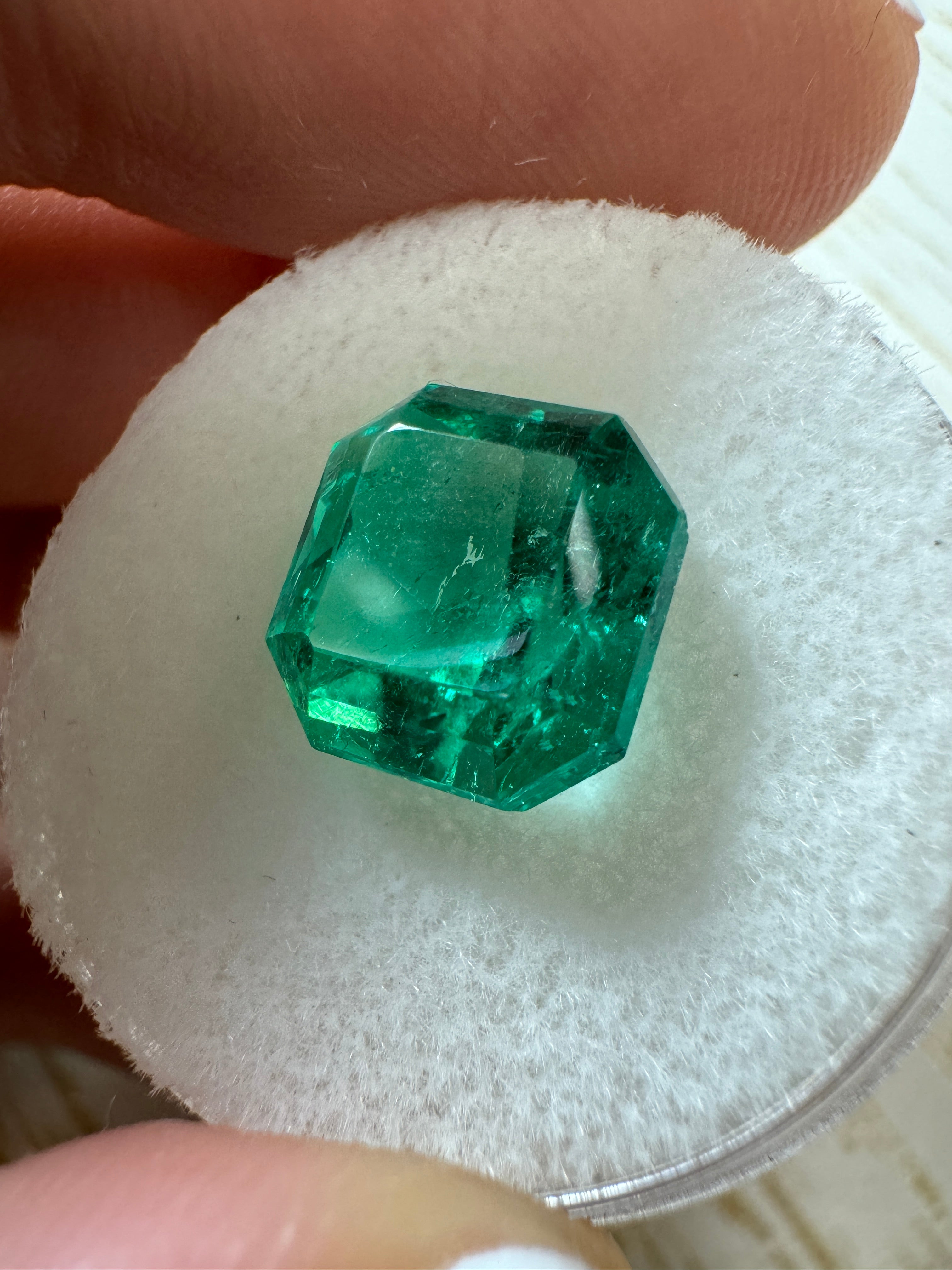 4.18 Carat 10x9.5 Vibrant Loose Colombian Emerald-Asscher Cut - JR Colombian Emeralds