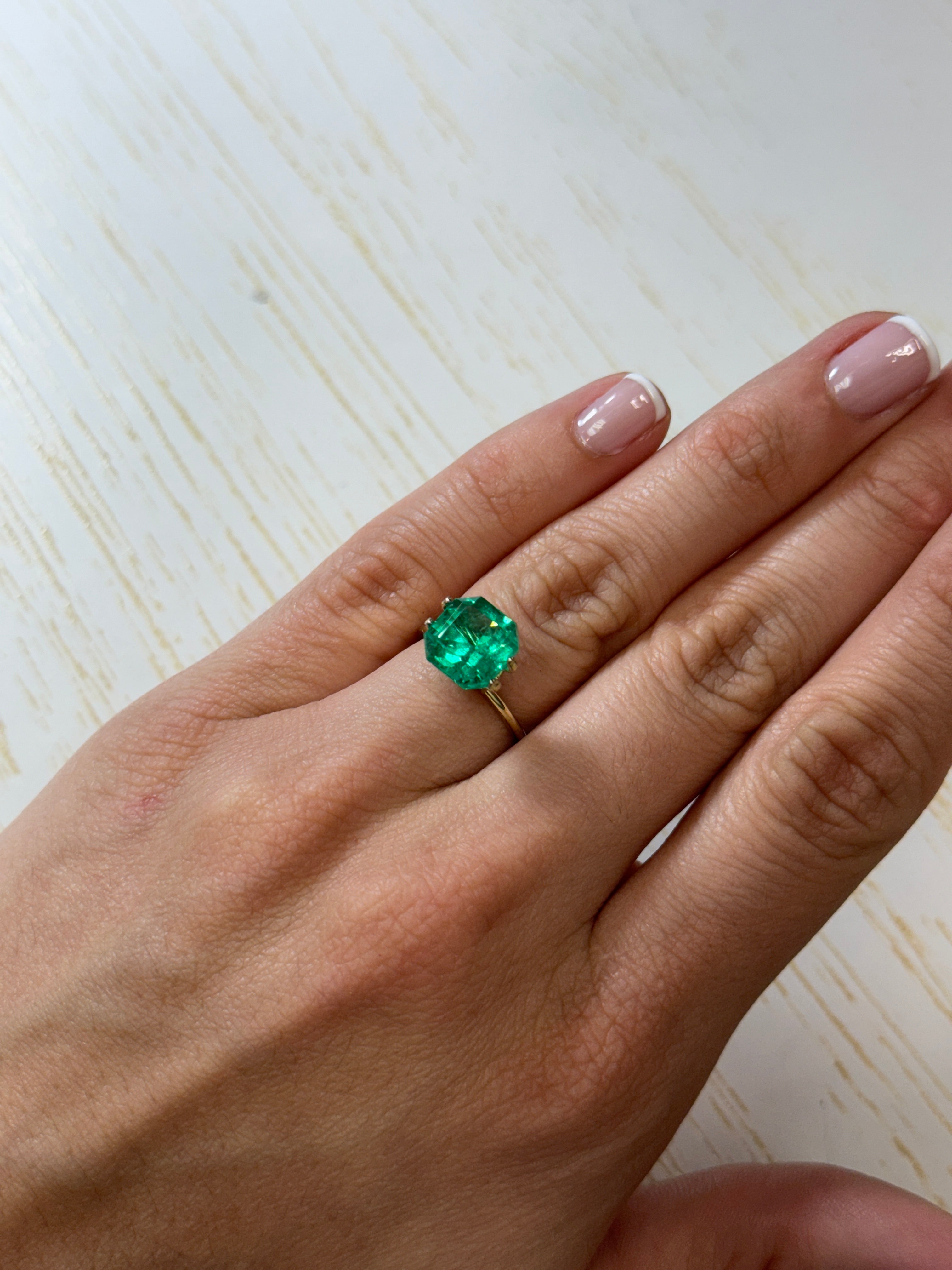 4.18 Carat 10x9.5 Vibrant Loose Colombian Emerald-Asscher Cut - JR Colombian Emeralds