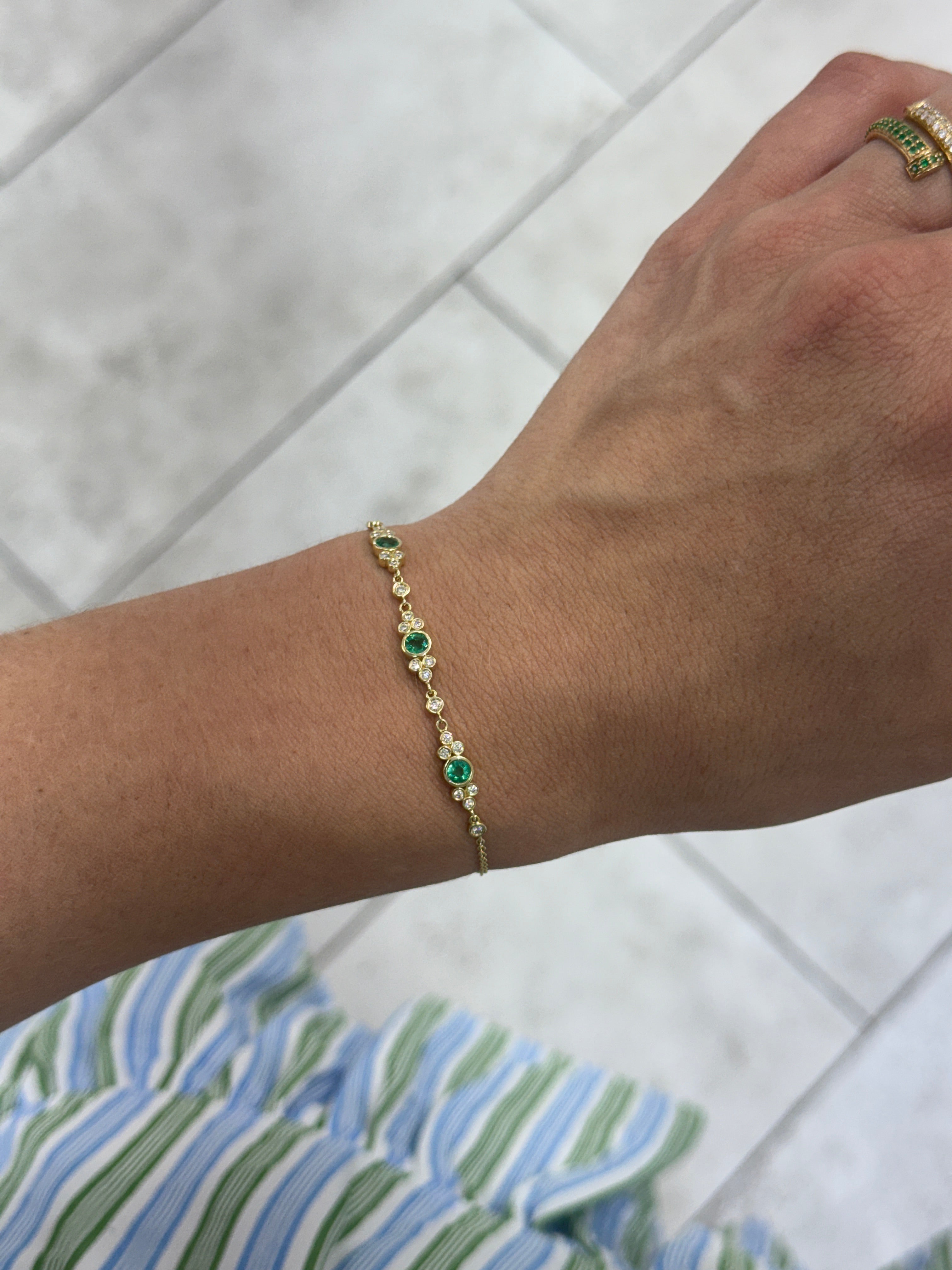 0.75tcw 14K Natural Round Emerald & Diamond Bezel Set Constellation Bracelet