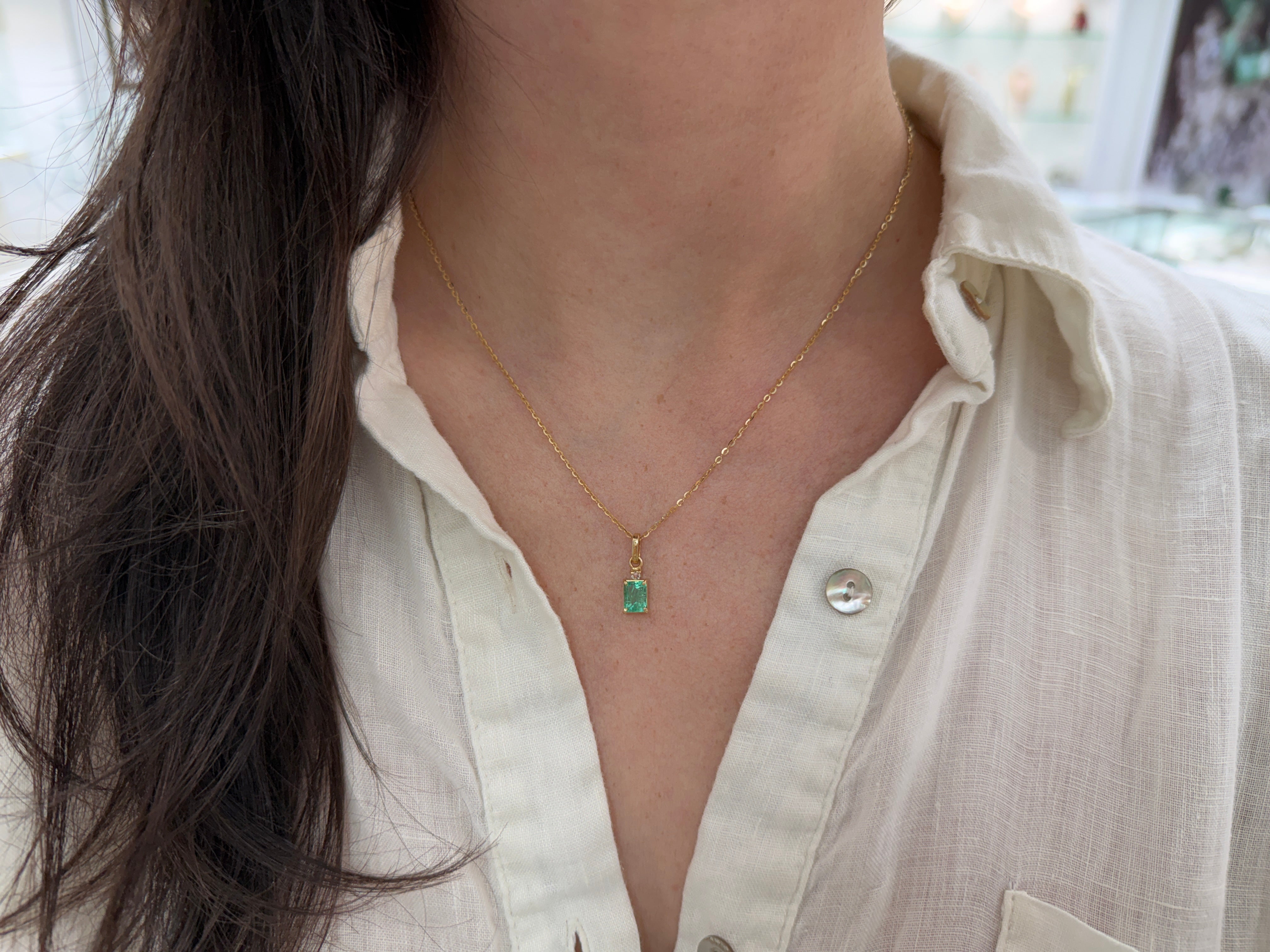 1.08tcw 18K Colombian Emerald & Diamond Necklace