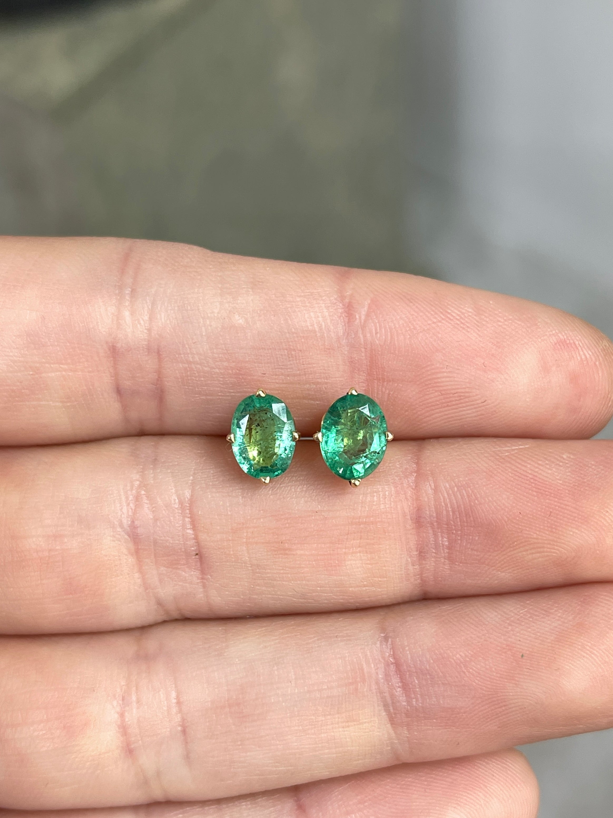 3.10tcw 9x7 Oval Emerald Compass Set Studs 14K
