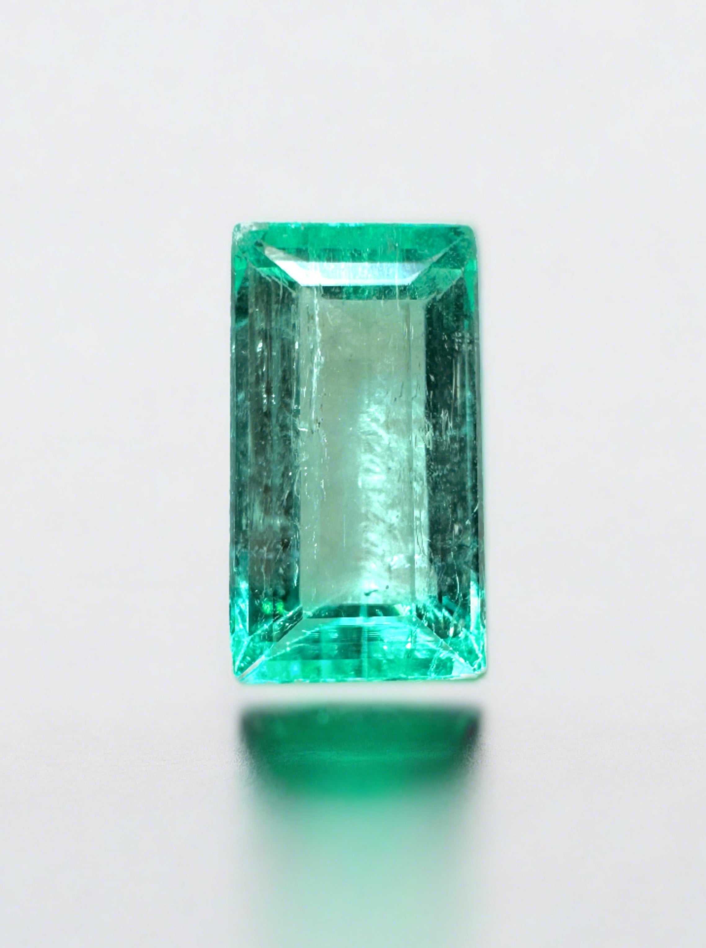 0.85 Carat VVS Clarity Natural Loose Colombian Emerald-Baguette - JR Colombian Emeralds