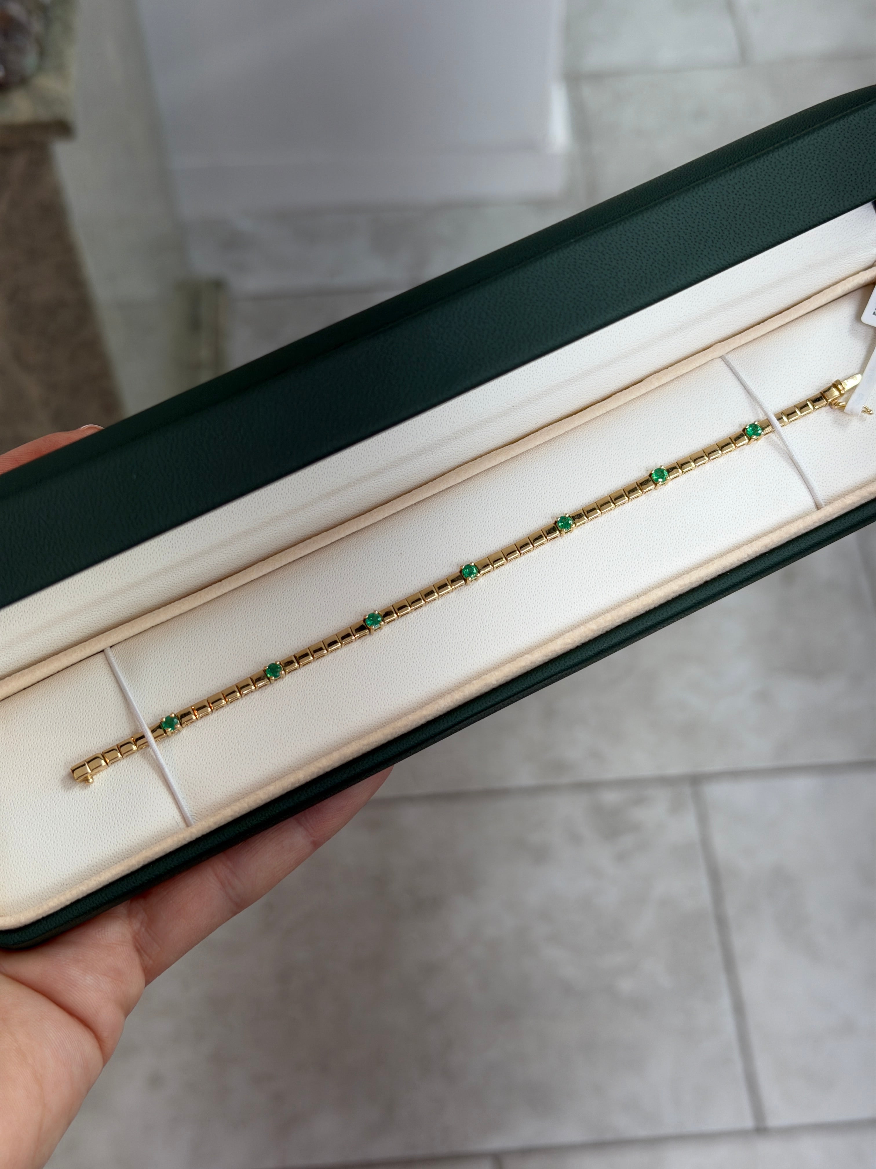 0.82tcw 14K Natural Medium Green Emerald Gold Bracelet 6.5"