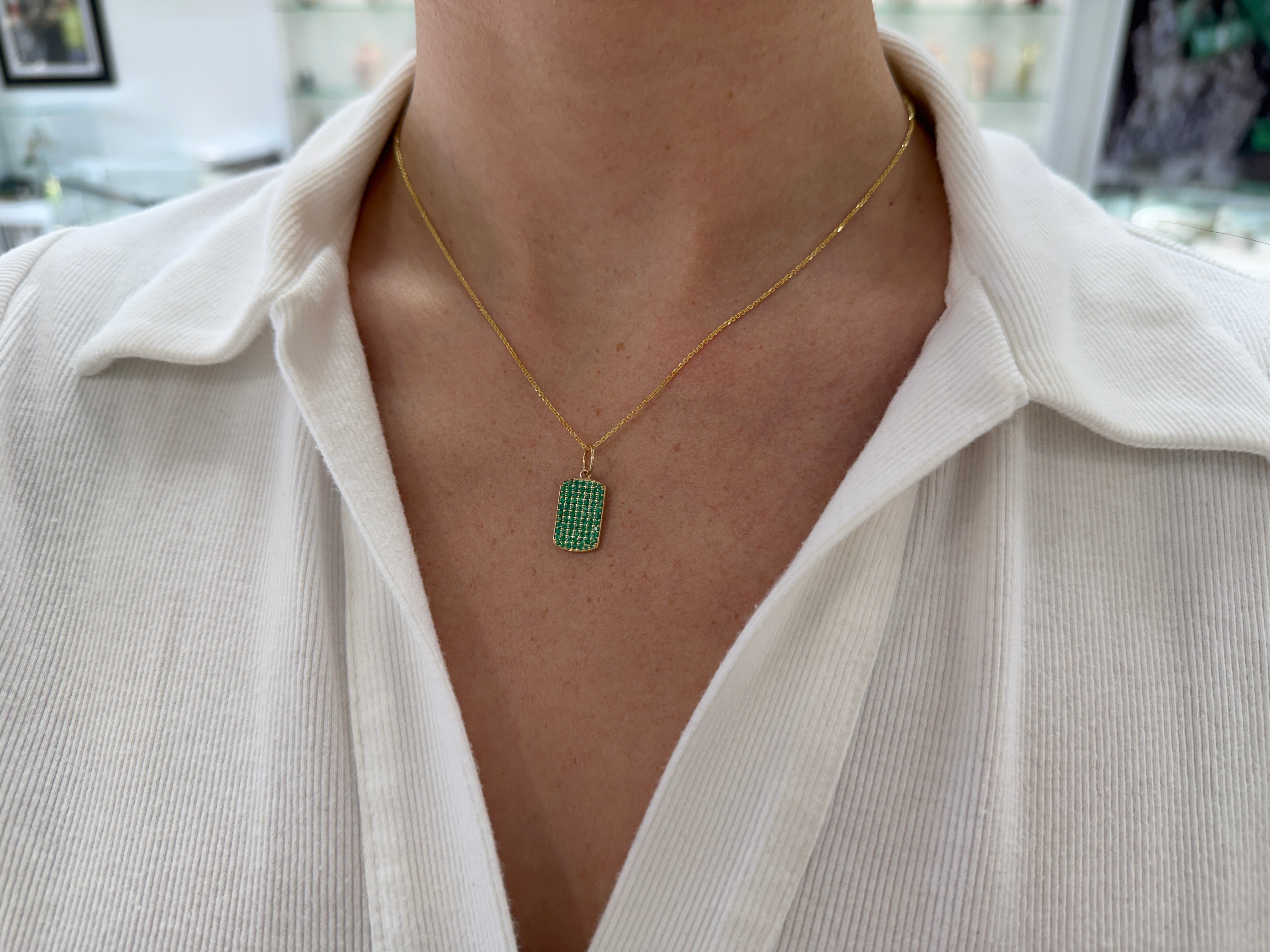 0.77tcw 14K Natural Vivid Green Emerald Plaque Charm Pendant Necklace