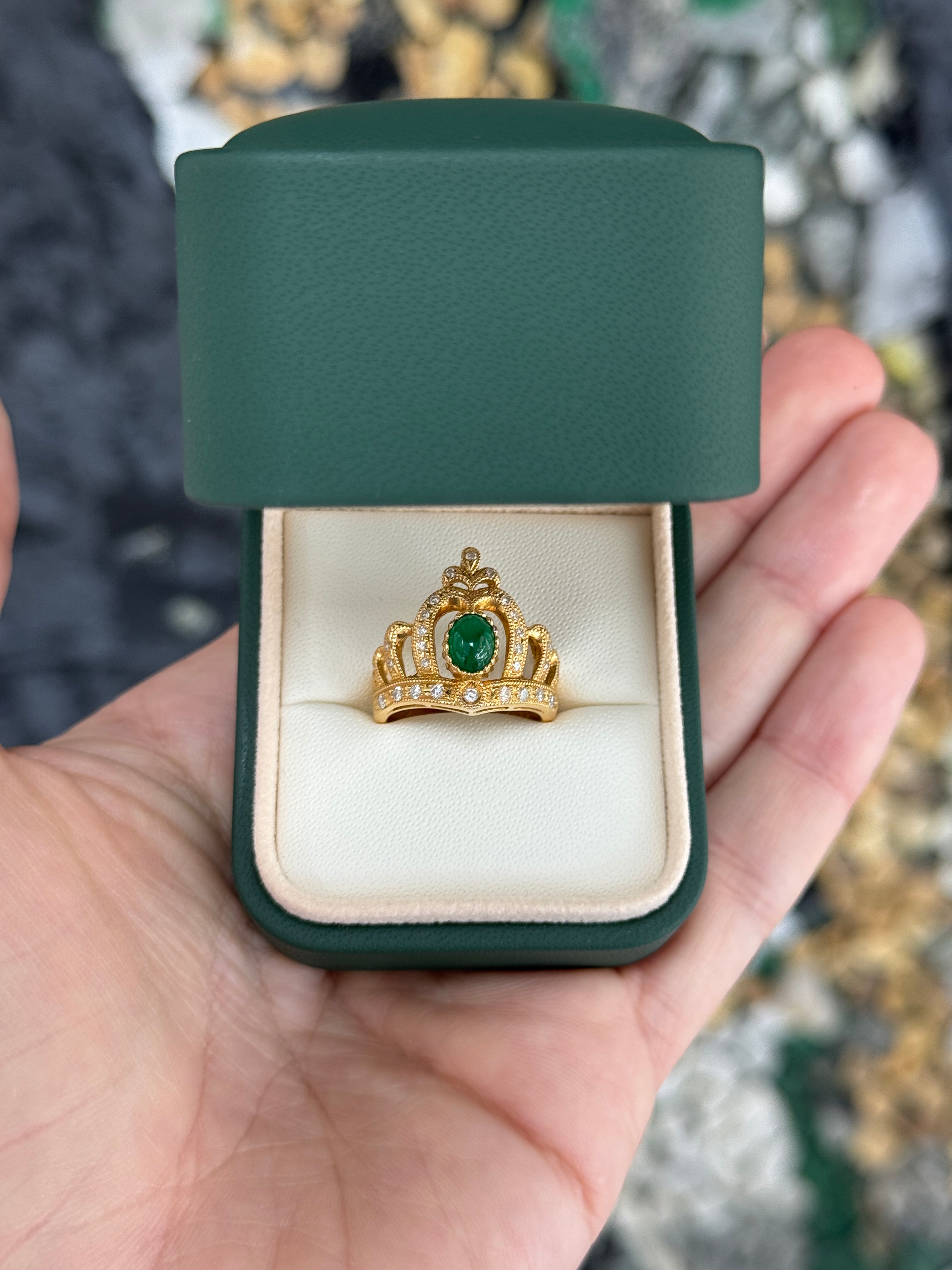 0.95tcw 20K Gold Cabochon Emerald & Diamond Accented Crown Ring