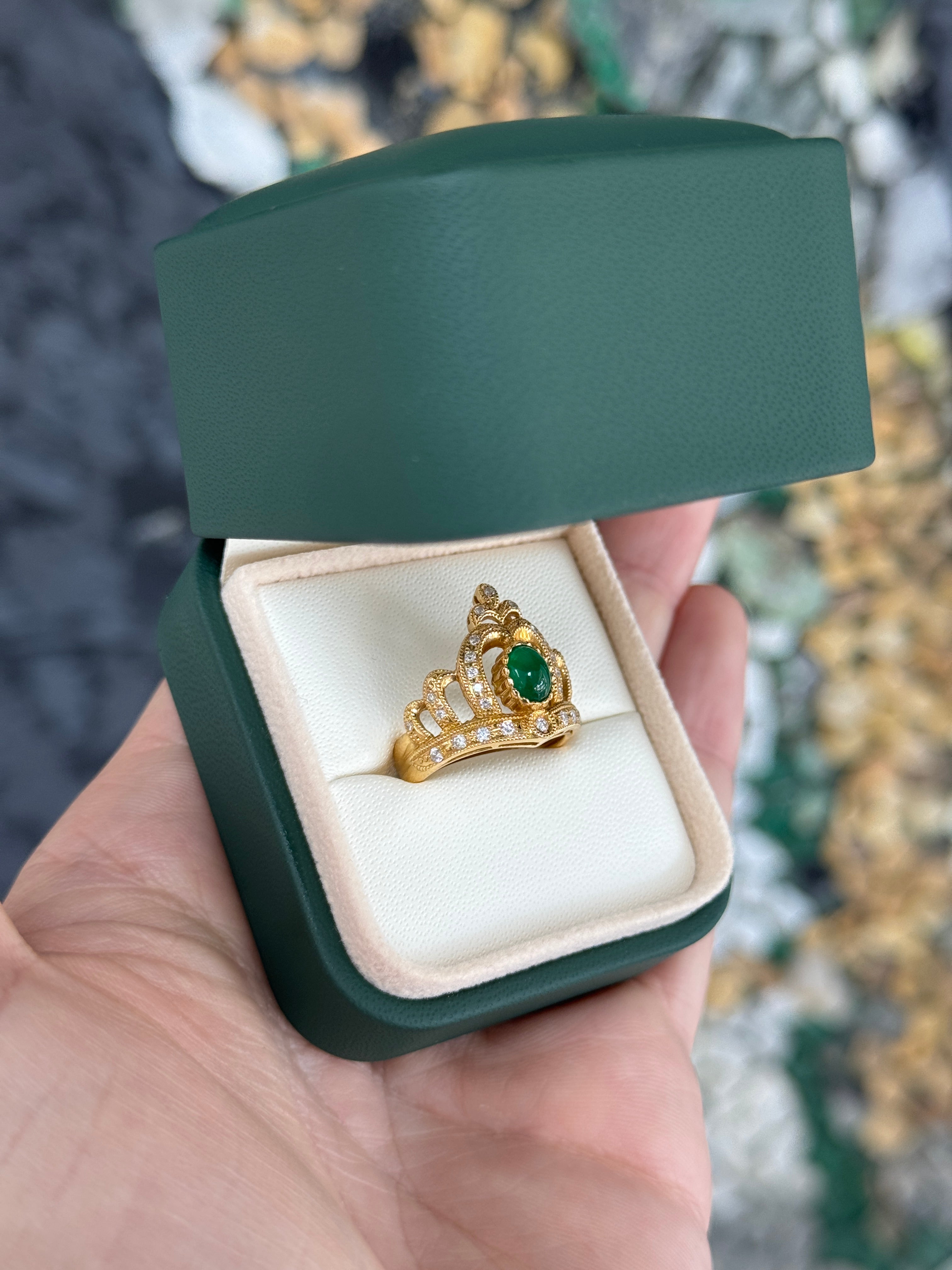 0.95tcw 20K Gold Cabochon Emerald & Diamond Accented Crown Ring