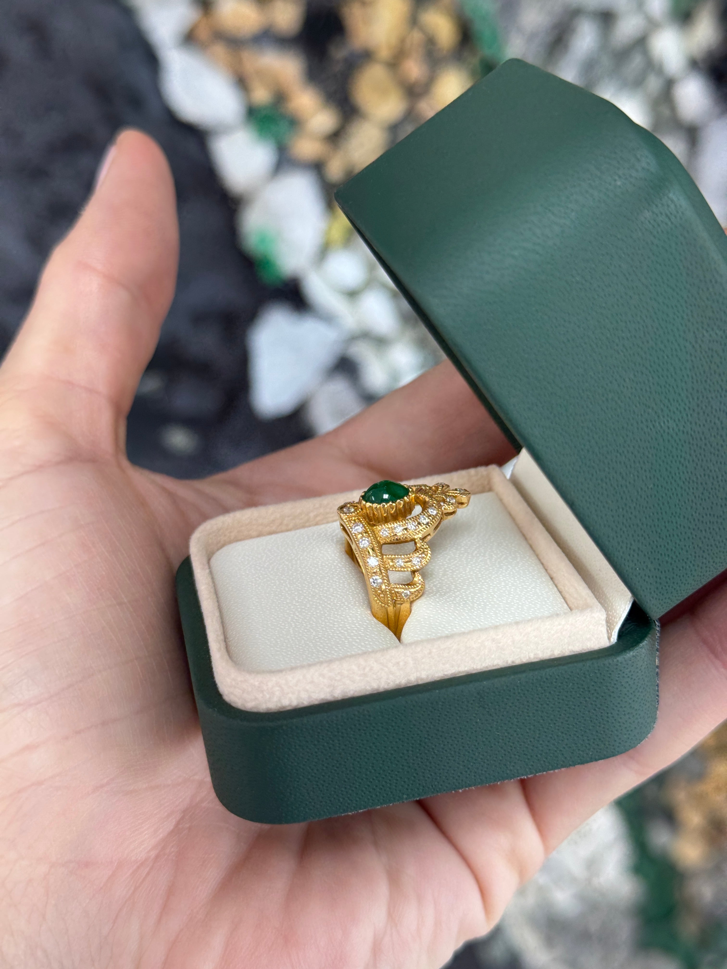 0.95tcw 20K Gold Cabochon Emerald & Diamond Accented Crown Ring