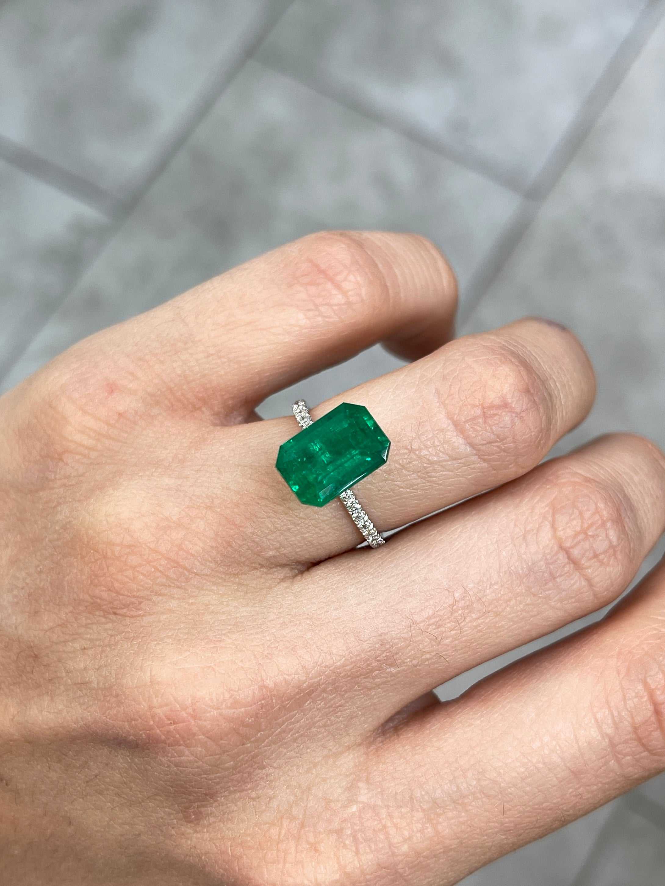 3.95 Carat 12x8 Vivid Green Emerald Cut Colombian Emerald GIA Certified F3- Loose Emerald - JR Colombian Emeralds