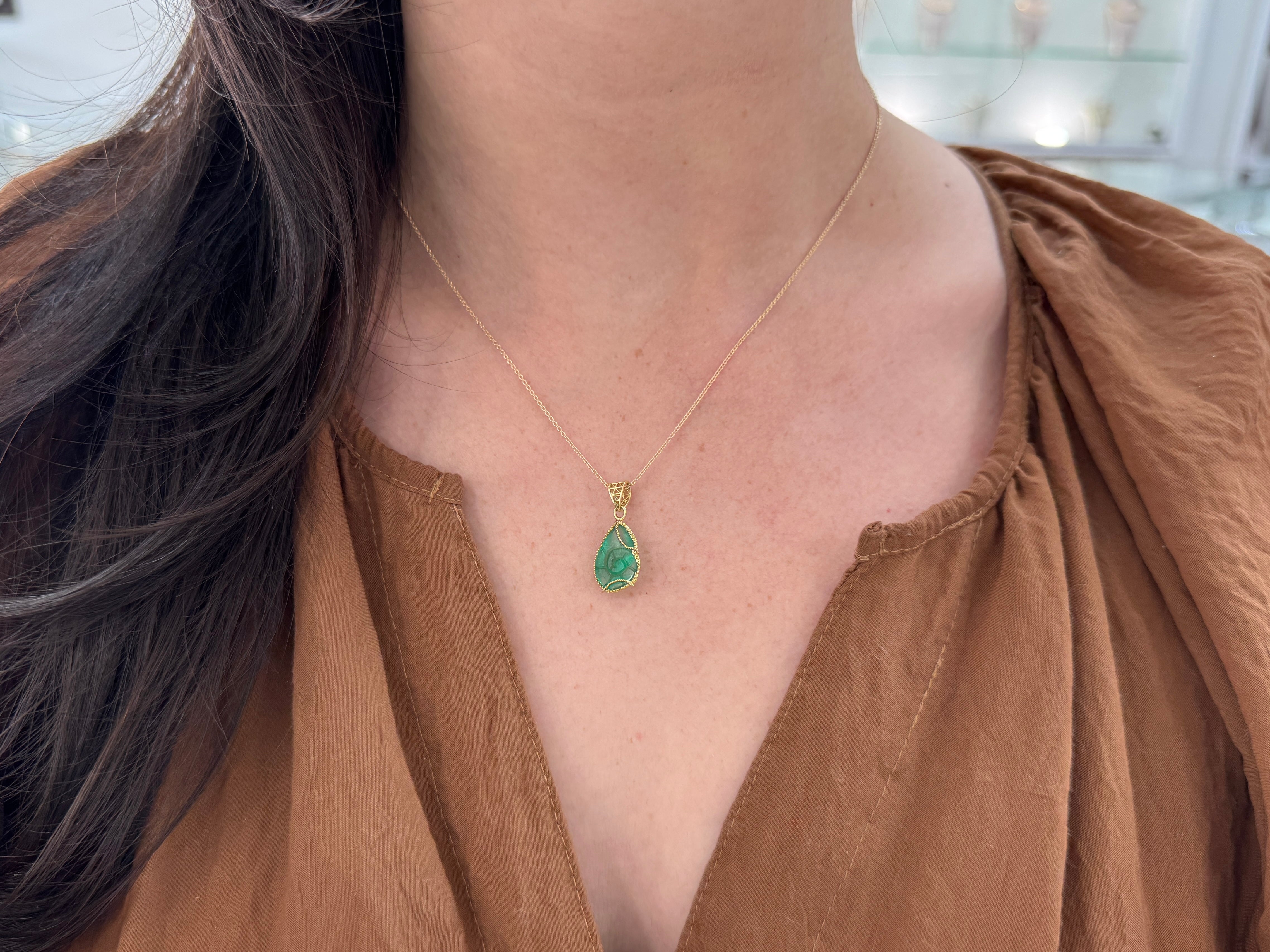 3.70 Carat Vintage Carved Emerald Ammonite Fossil Necklace 18K