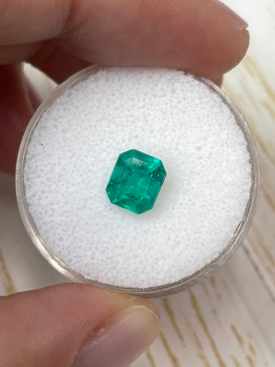 7x6mm Bluish Green Colombian Emerald
