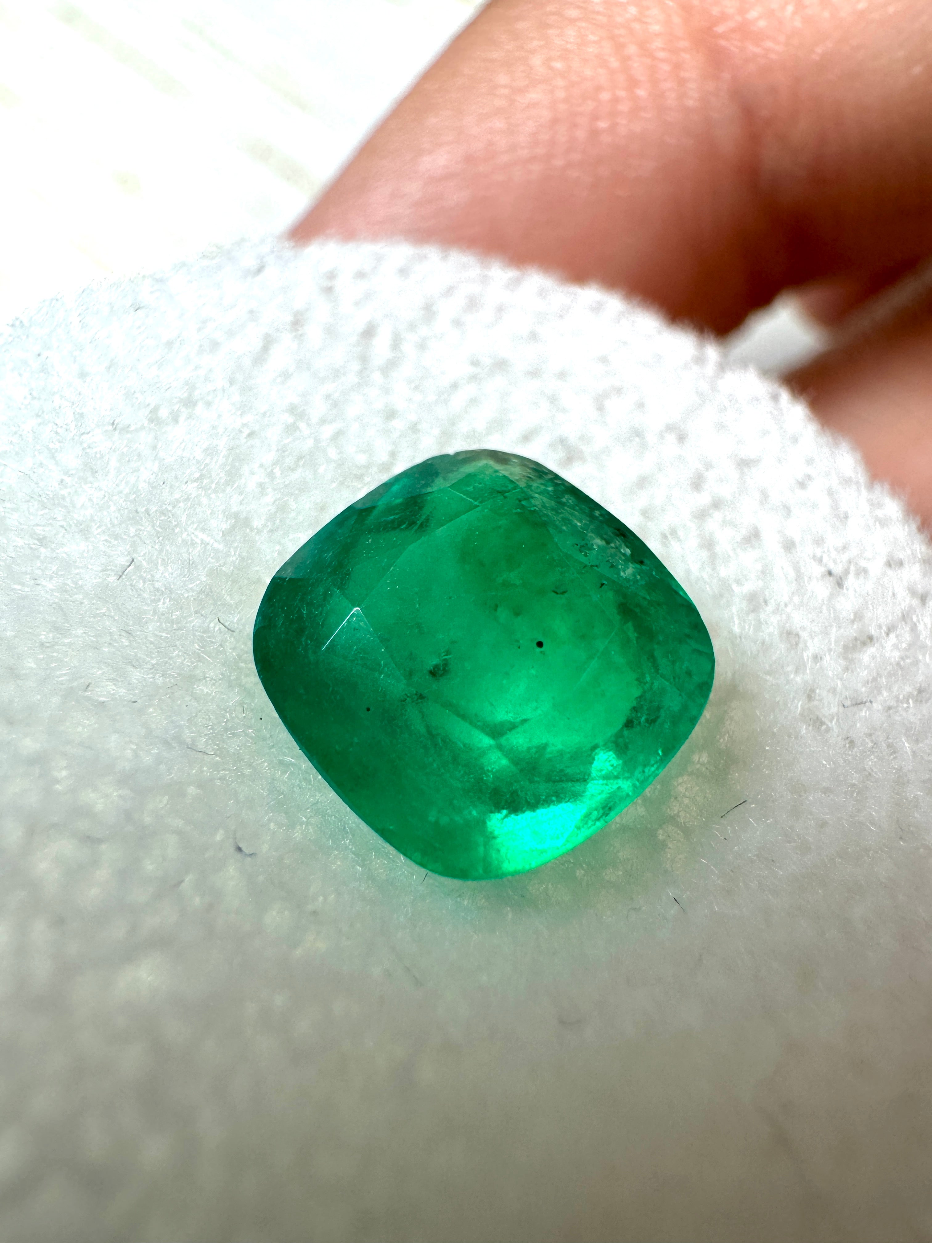 2.27 Carat 8.5x8.2 Green Natural Loose Colombian Emerald-Cushion Cut - JR Colombian Emeralds