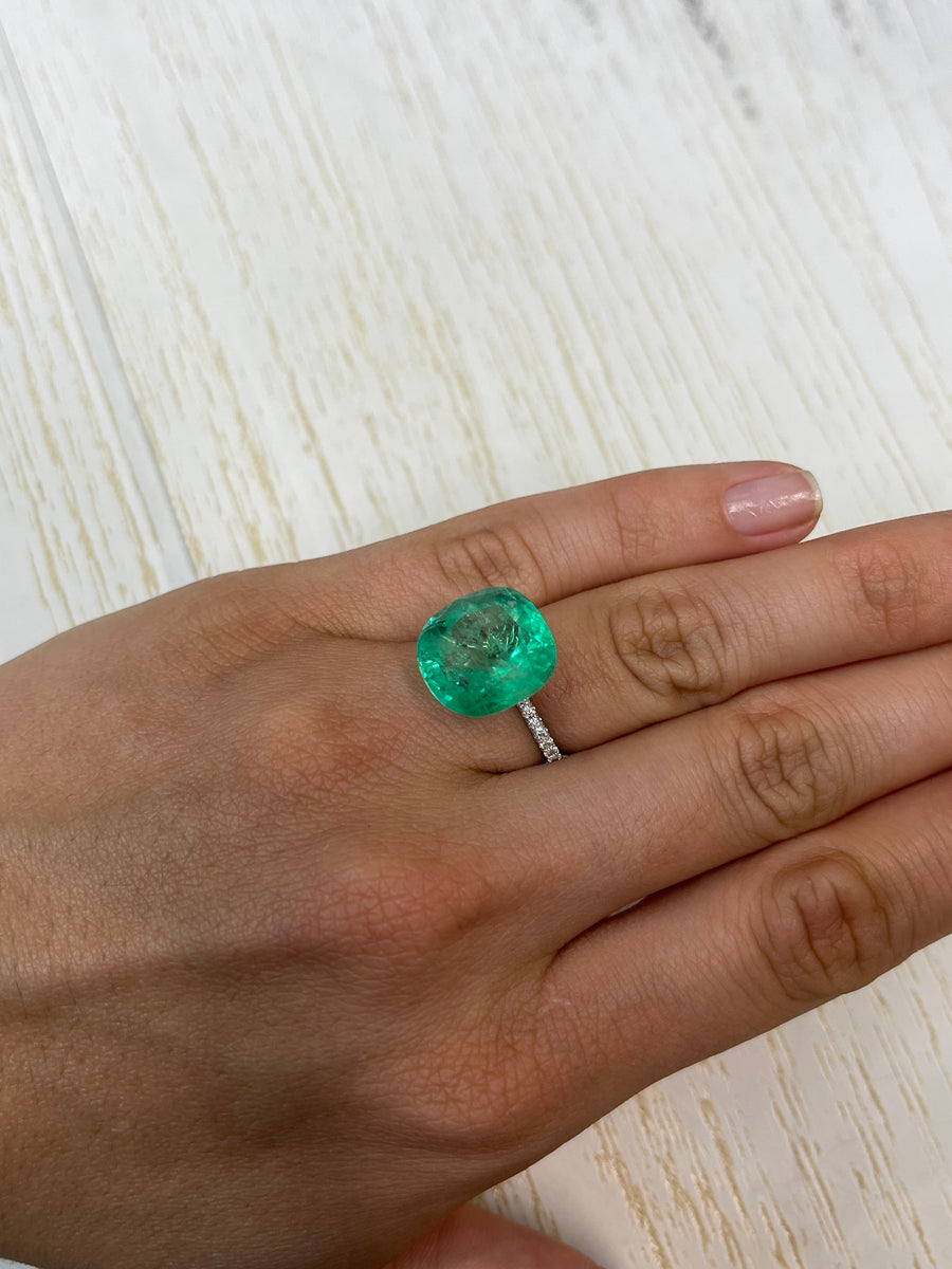 13.63 Carat Colombian Emerald - Vibrant Green - Cushion Shape - Loose Stone