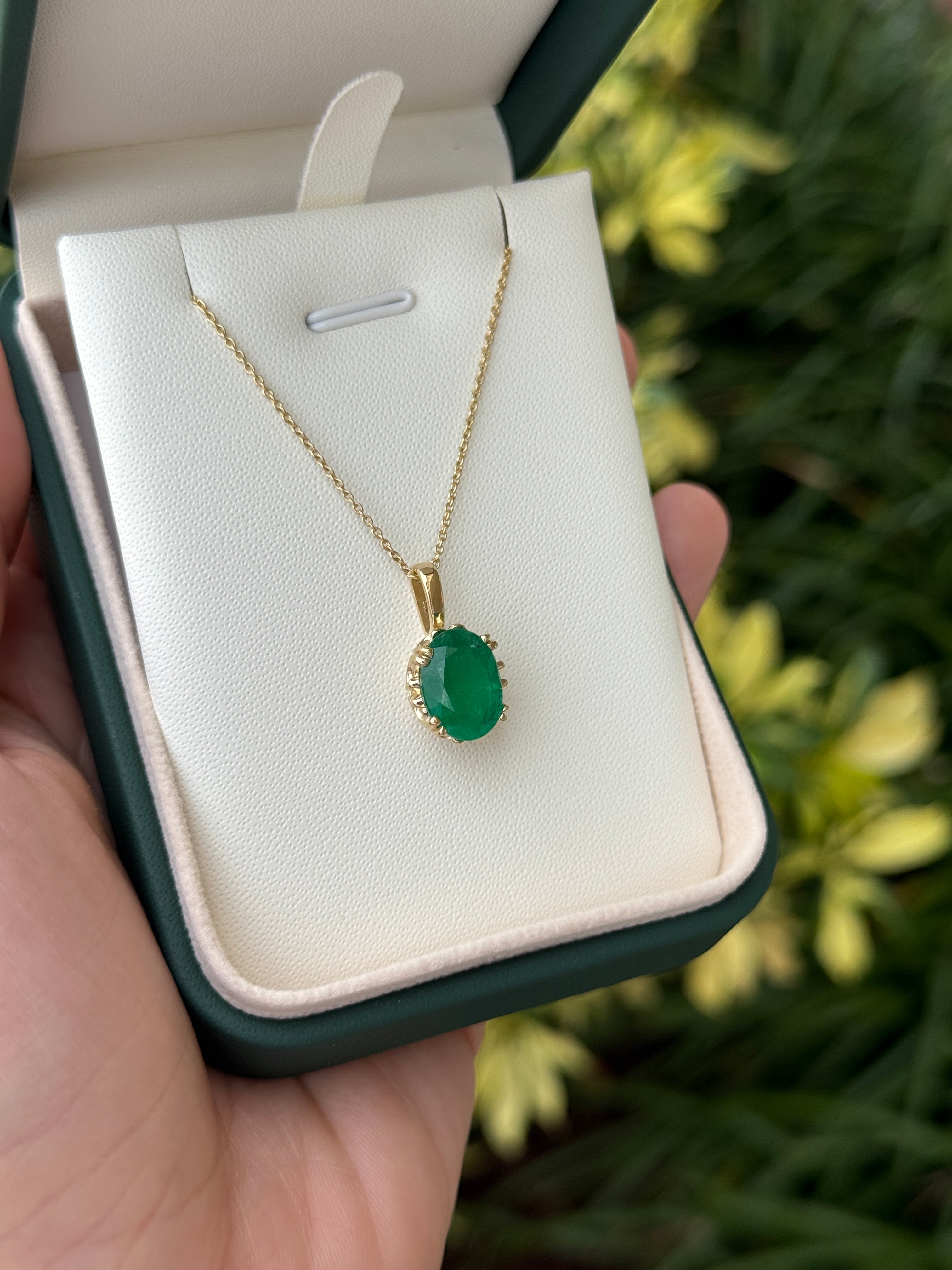 4.30 Carat Deep Green Oval Filigree Necklace 14K Gold