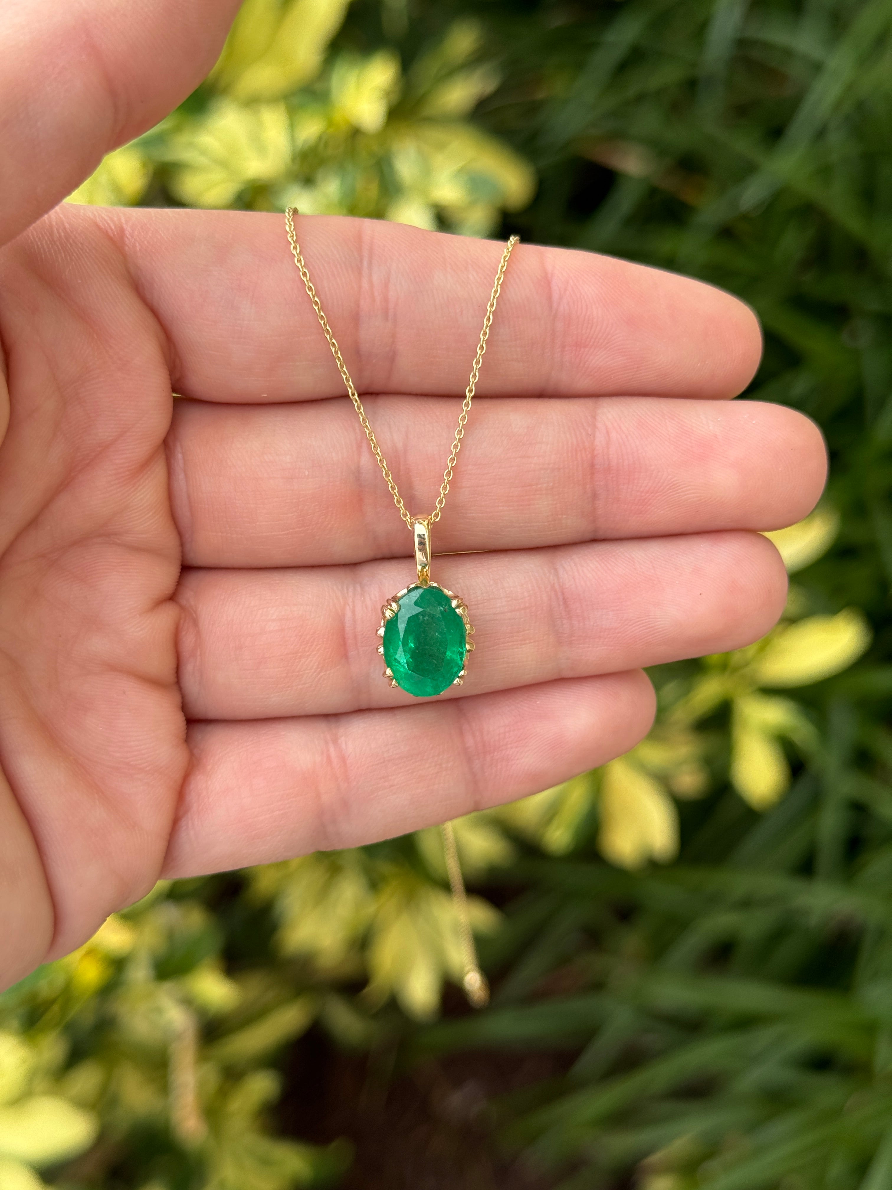 4.30 Carat Deep Green Oval Filigree Necklace 14K Gold