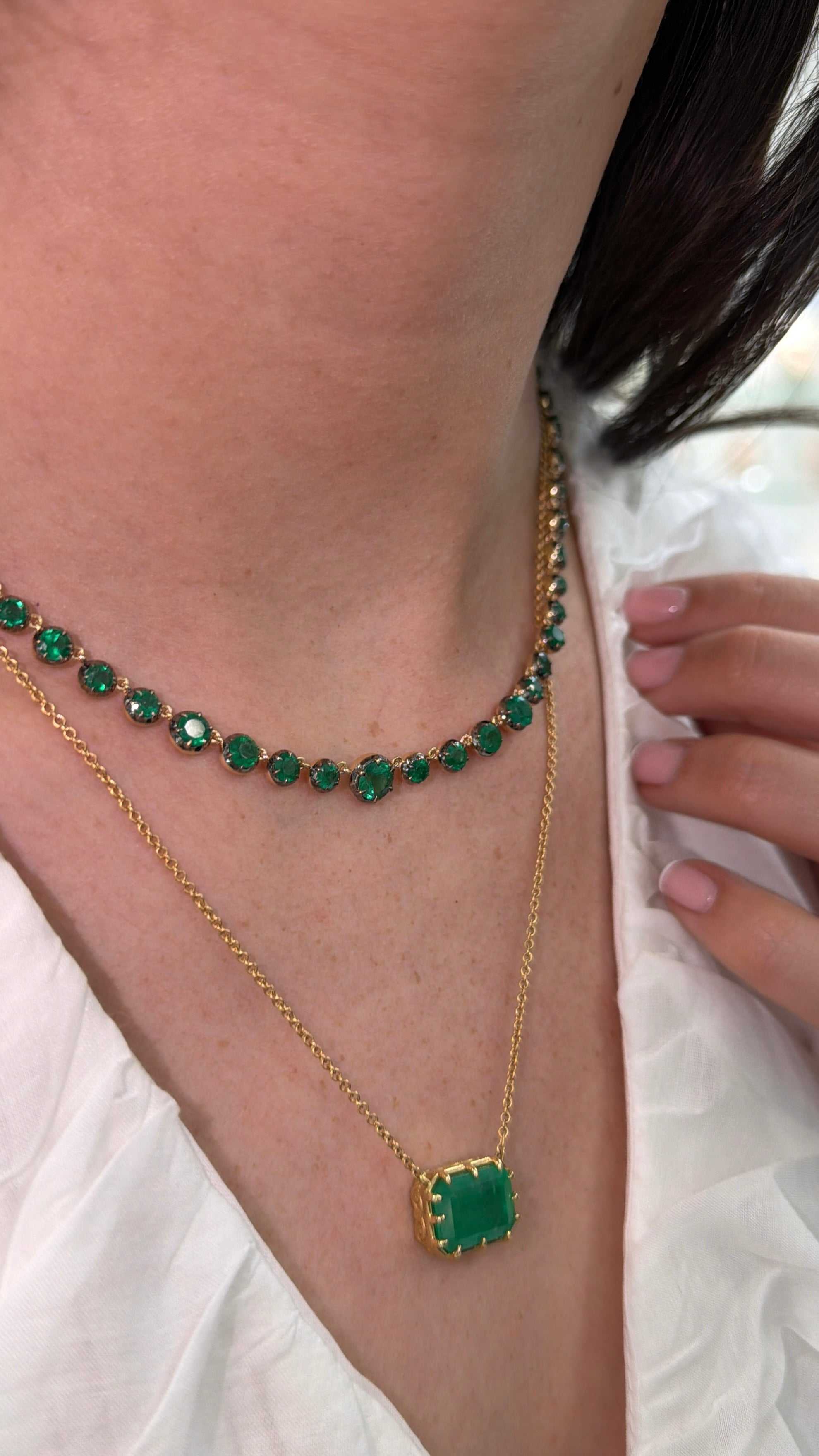 15.38tcw Round Emerald Button Back Tennis Necklace 14K