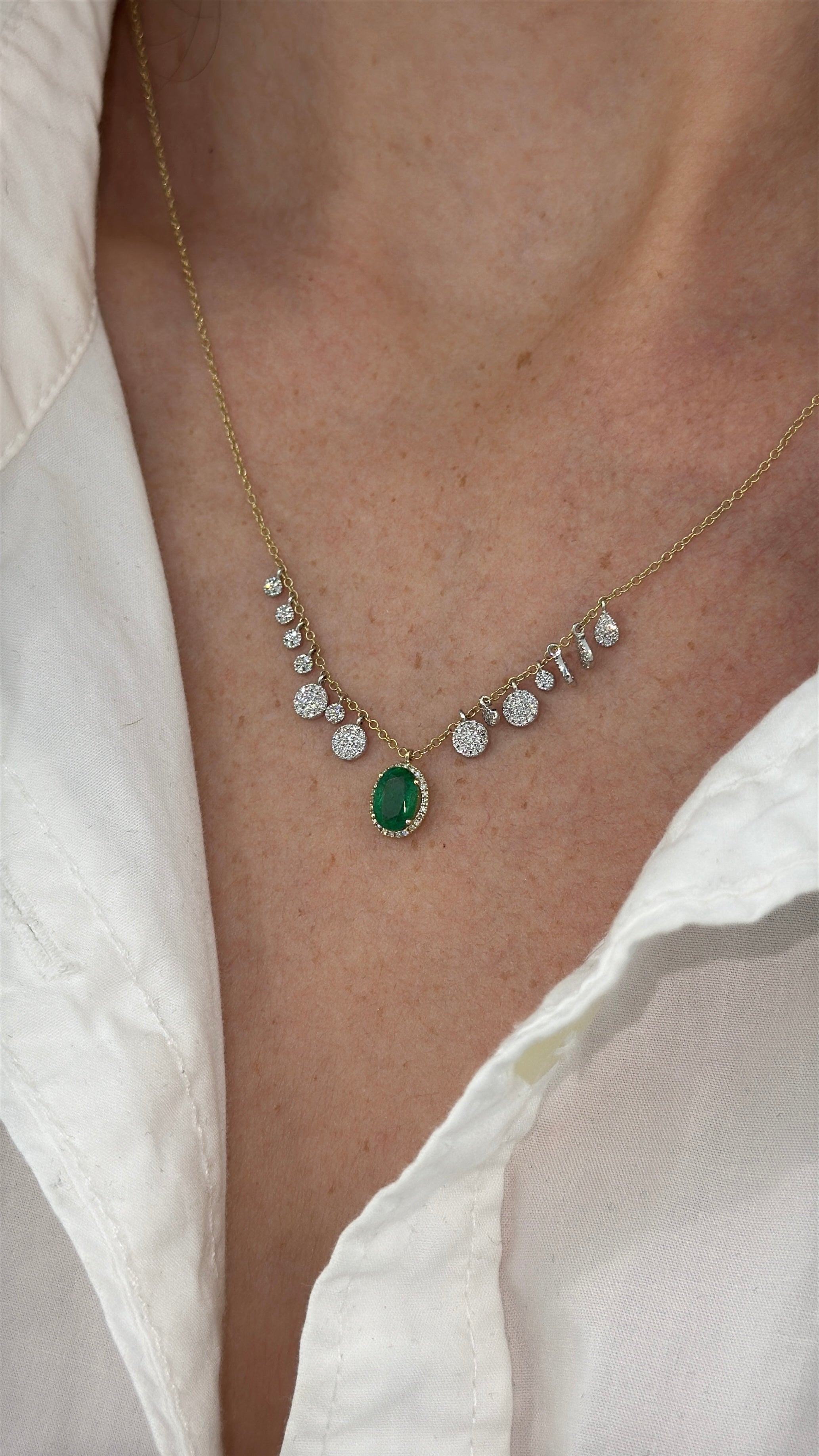 1.17tcw 14K Natural Oval Emerald & Diamond Fringe Necklace