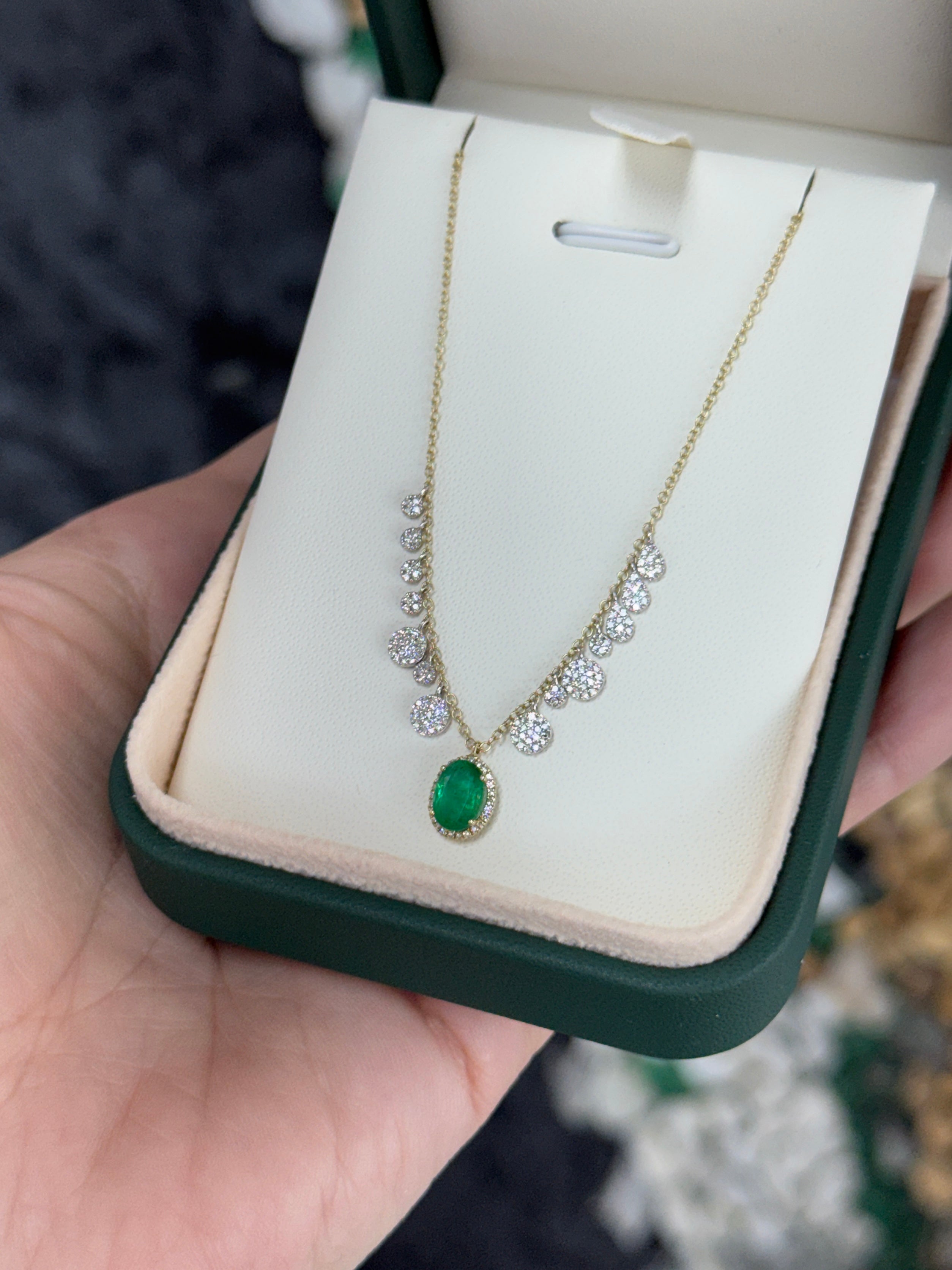 1.17tcw 14K Natural Oval Emerald & Diamond Fringe Necklace