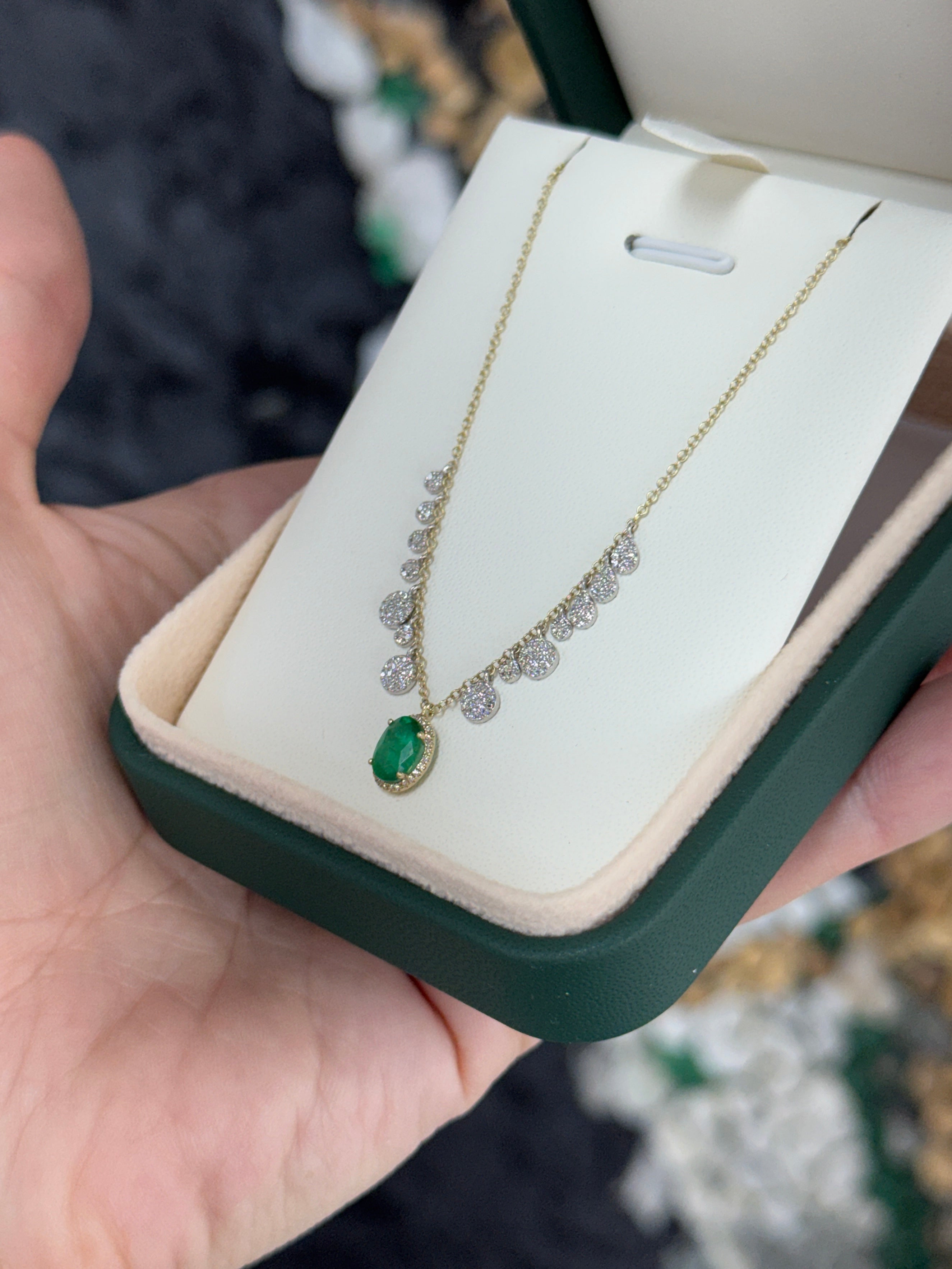 1.17tcw 14K Natural Oval Emerald & Diamond Fringe Necklace