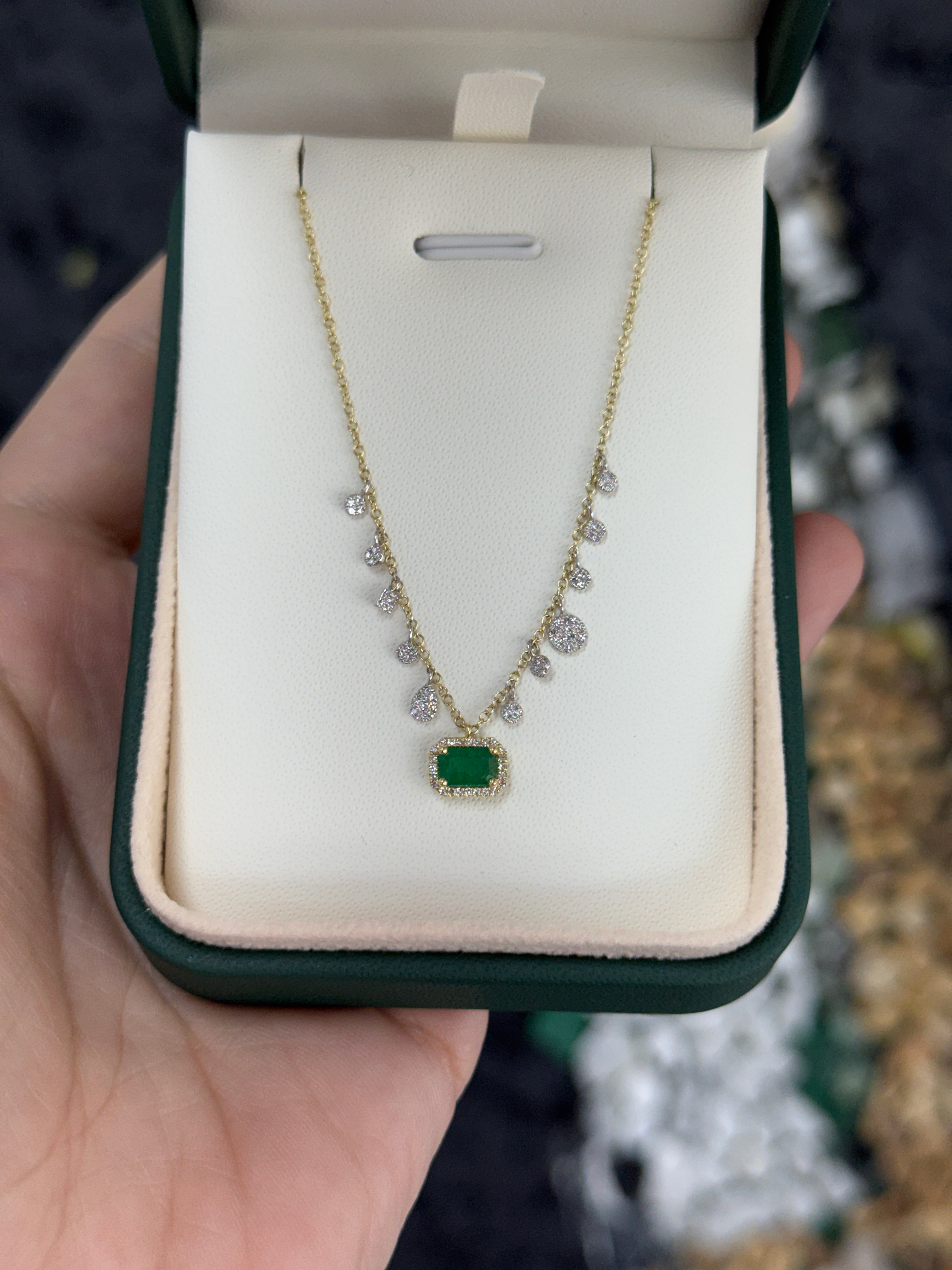 0.78tcw 14K Natural Emerald & Diamond Fringe Necklace