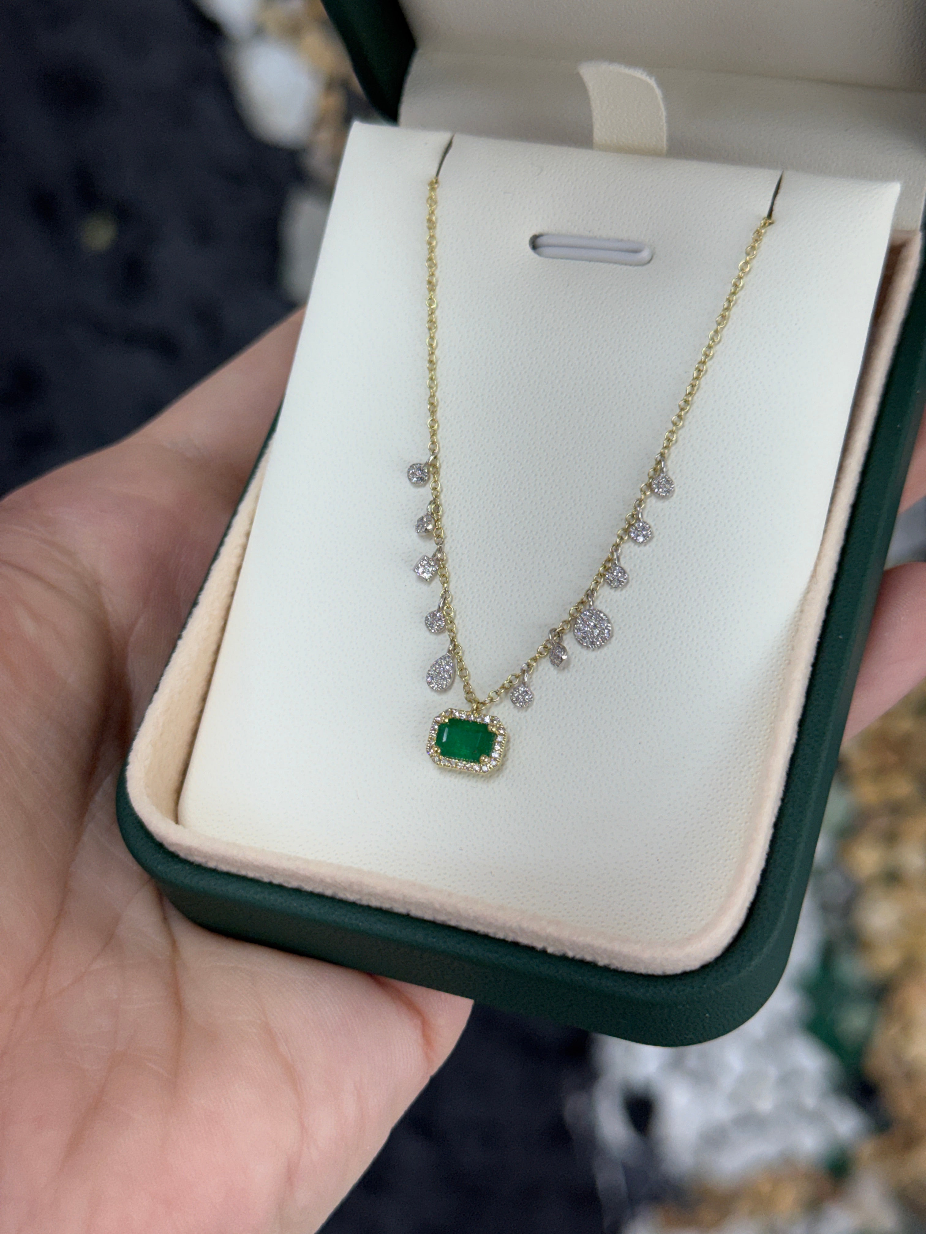 0.78tcw 14K Natural Emerald & Diamond Fringe Necklace