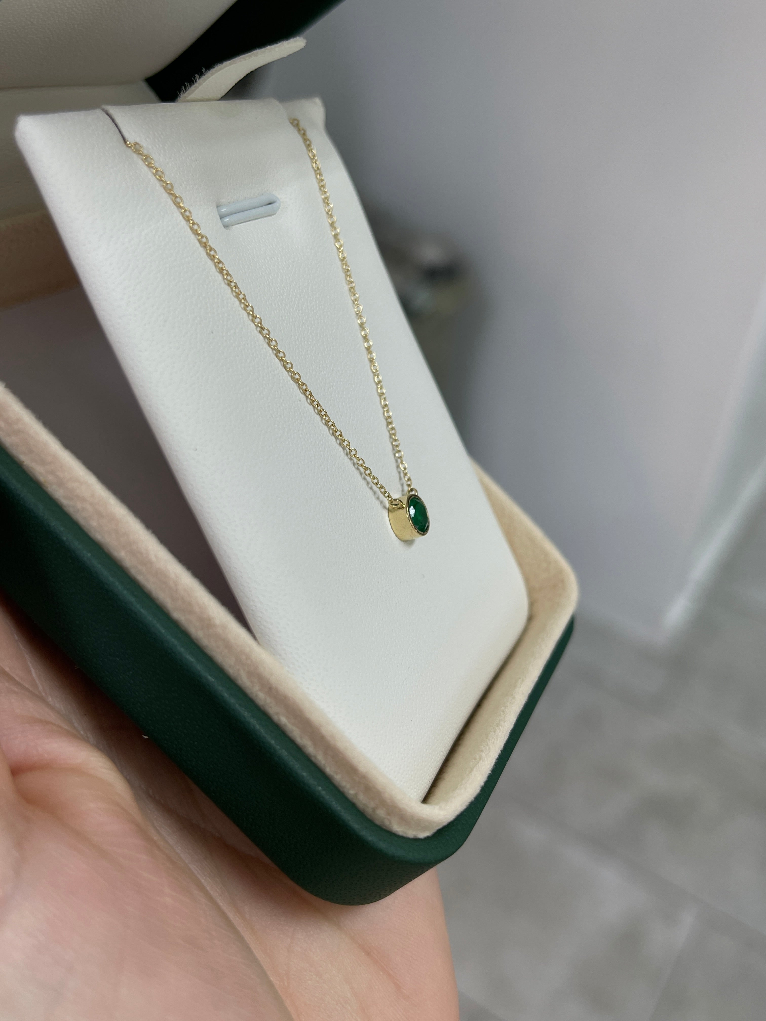 0.42ct 18K AAA Quality Rich Green Round Cut Emerald Necklace