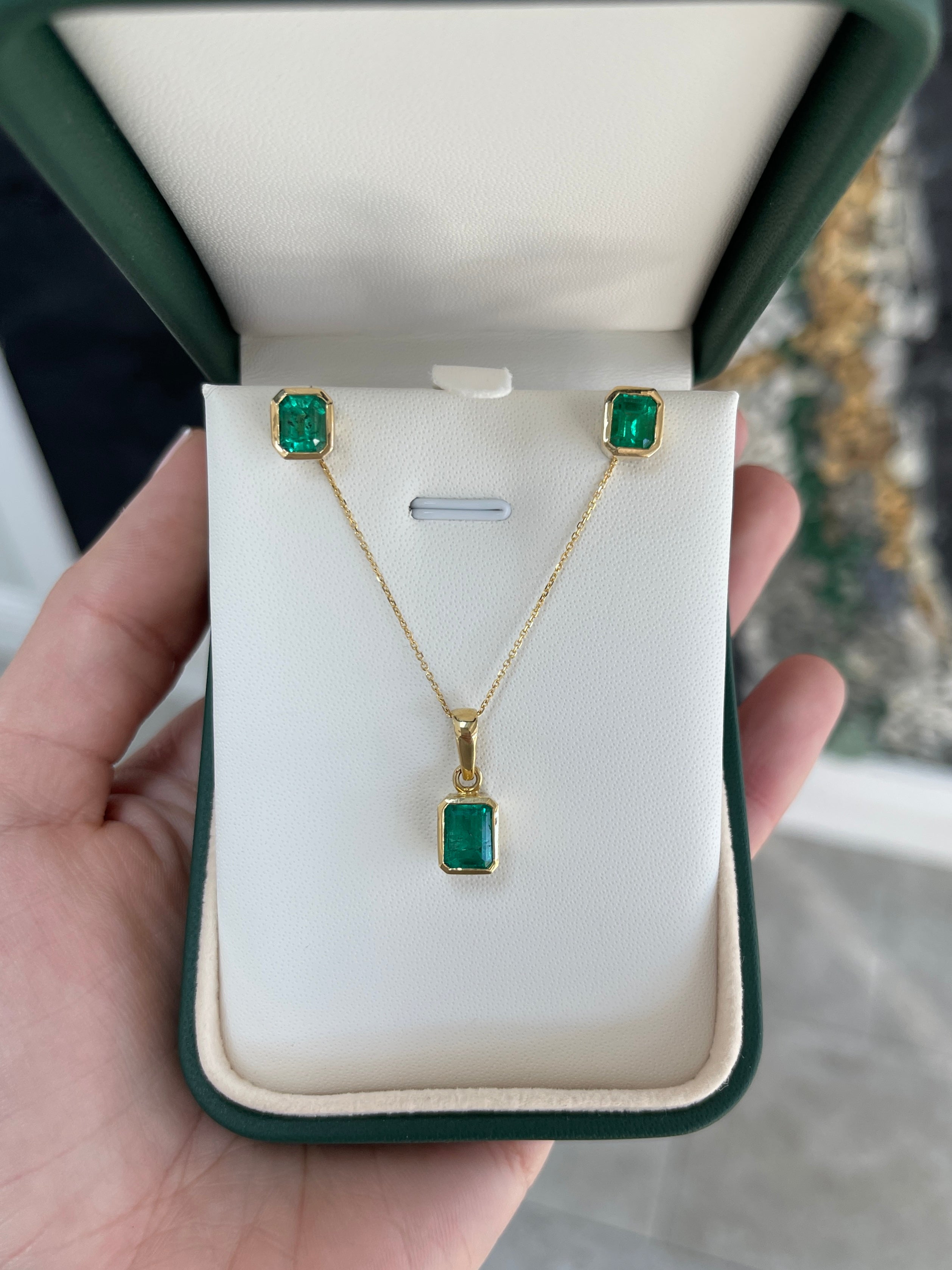 4.41tcw Colombian Emerald Bezel Studs & Necklace Jewelry Set 18K