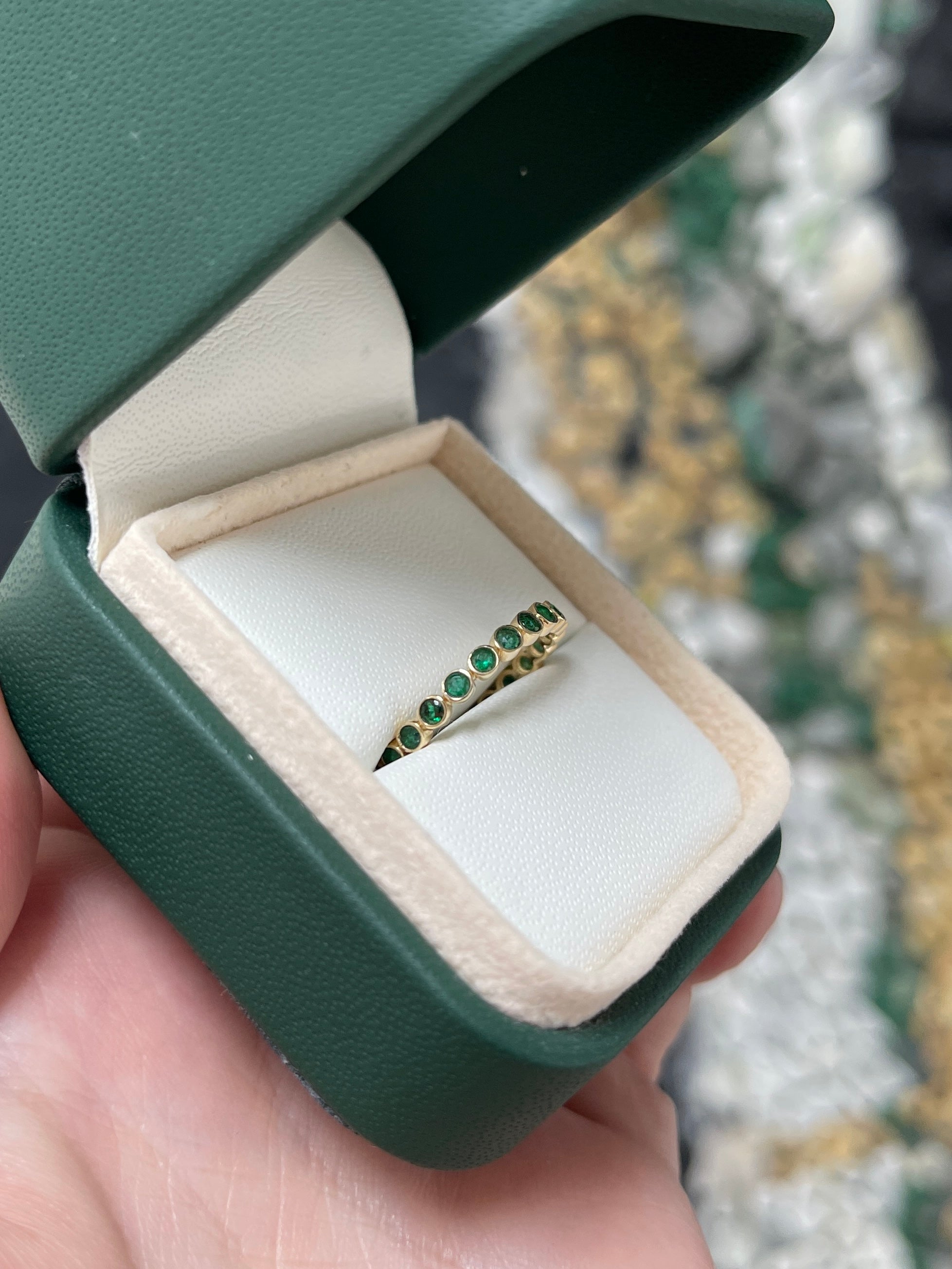 14K Gold Bezel Set Round Emerald Eternity Band Size 7