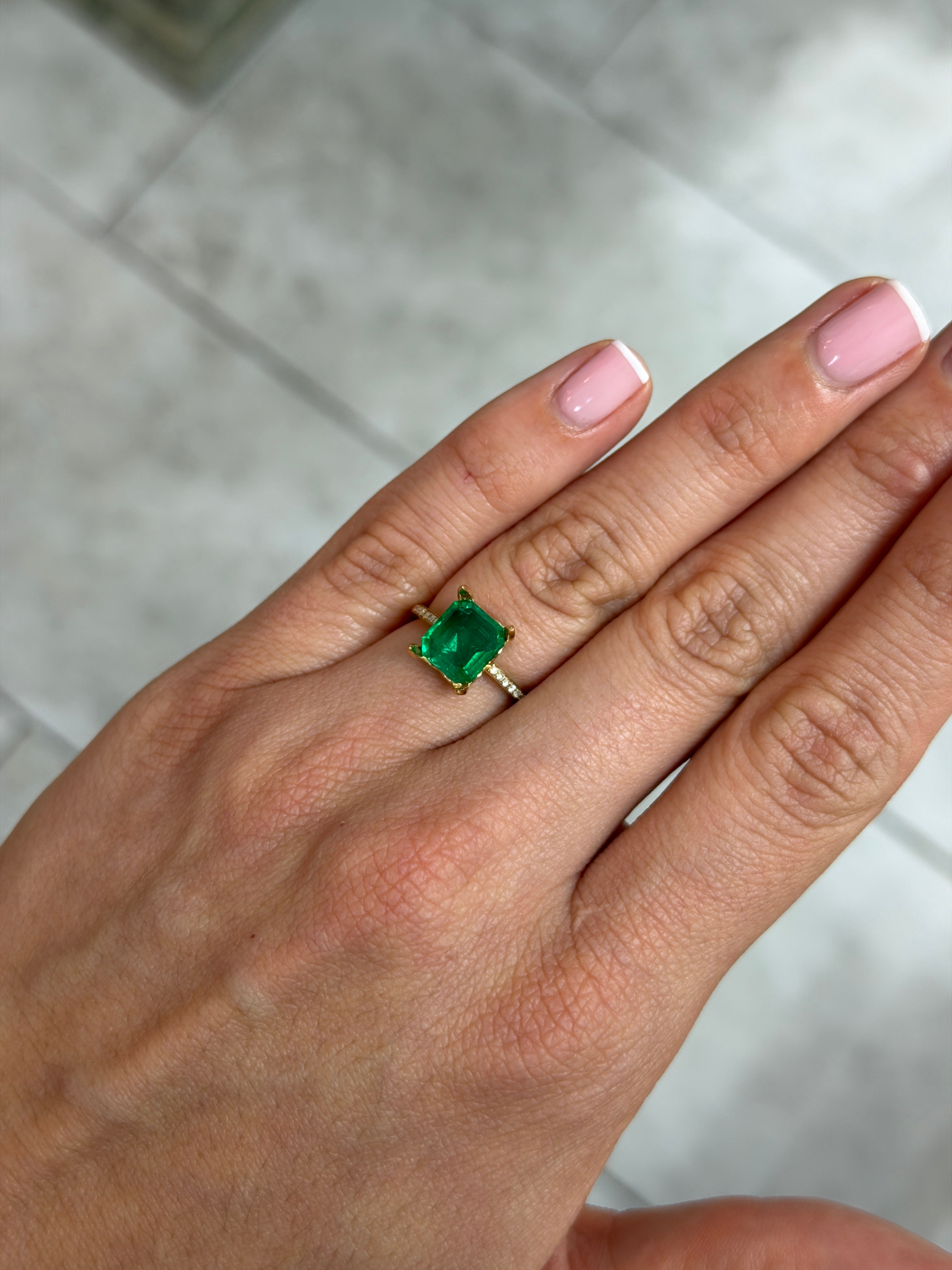 2.28 Carat 8.9x8.3 Vivid Green Asscher Cut Loose Colombian Emerald