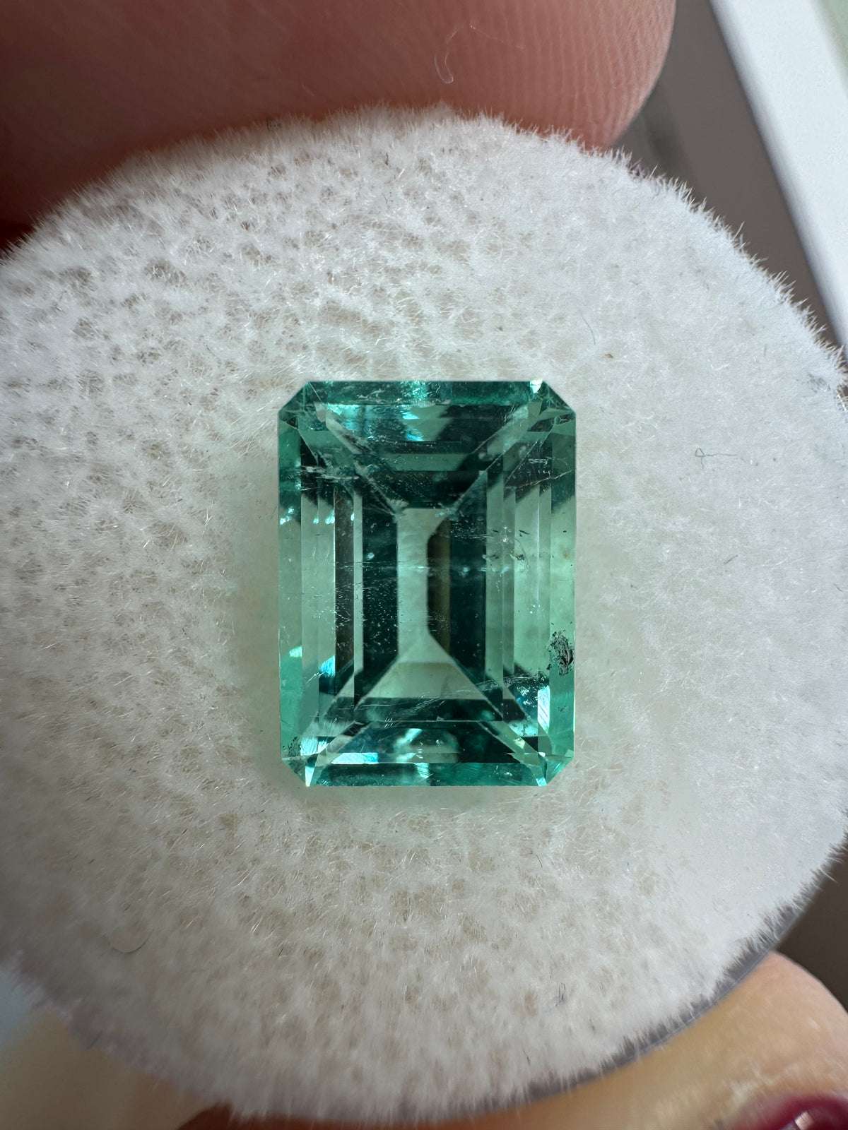 3.09ct 10x7.5 Jyotish Crystal Clear Light Green Colombian Emerald