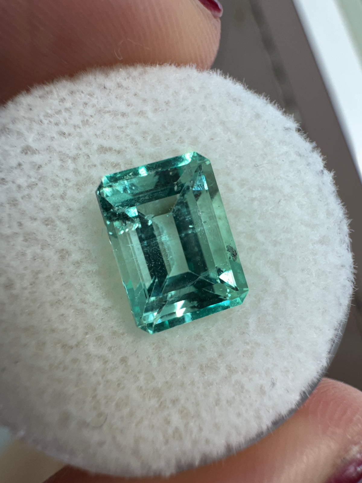 3.09ct 10x7.5 Jyotish Crystal Clear Light Green Colombian Emerald