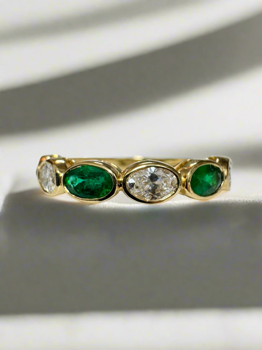 1.22tcw 18K Natural Oval Cut Emerald & Diamond Stacking Wedding Band - JR Colombian Emeralds