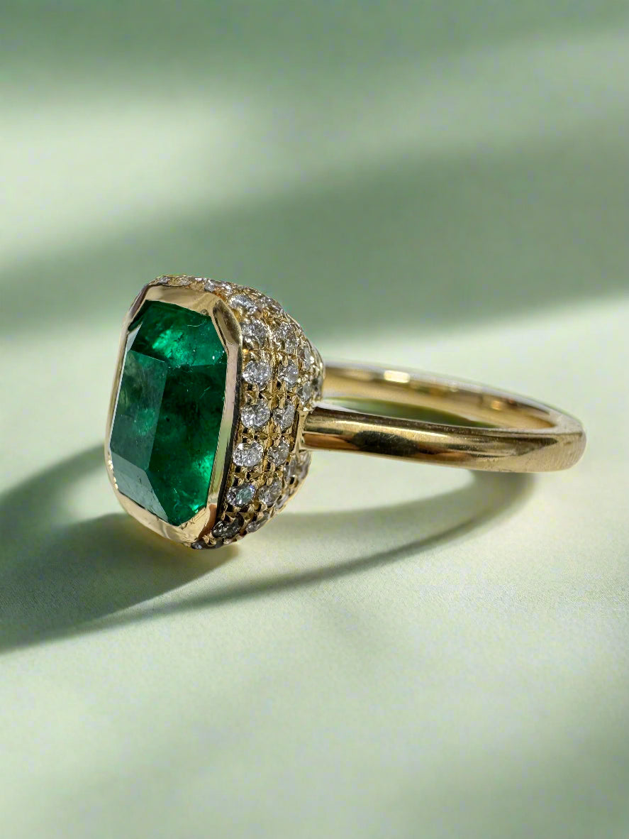3.19tcw 14K Colombian Emerald Bezel with Diamond Pave Hidden Halo Statement Ring - JR Colombian Emeralds
