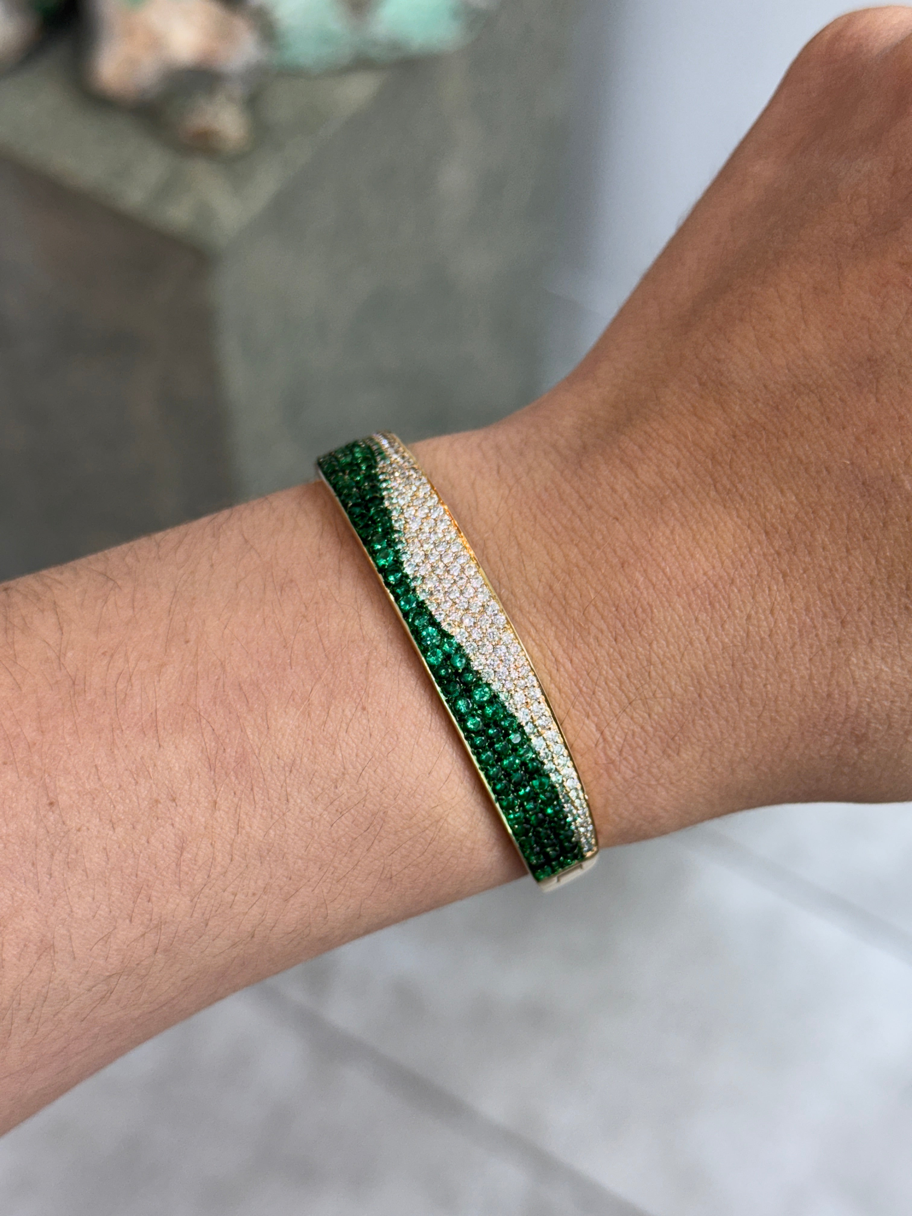 14K natural emerald and diamond ombre bangle bracelet with black and green rhodium, featuring JR Colombian Emeralds branding.