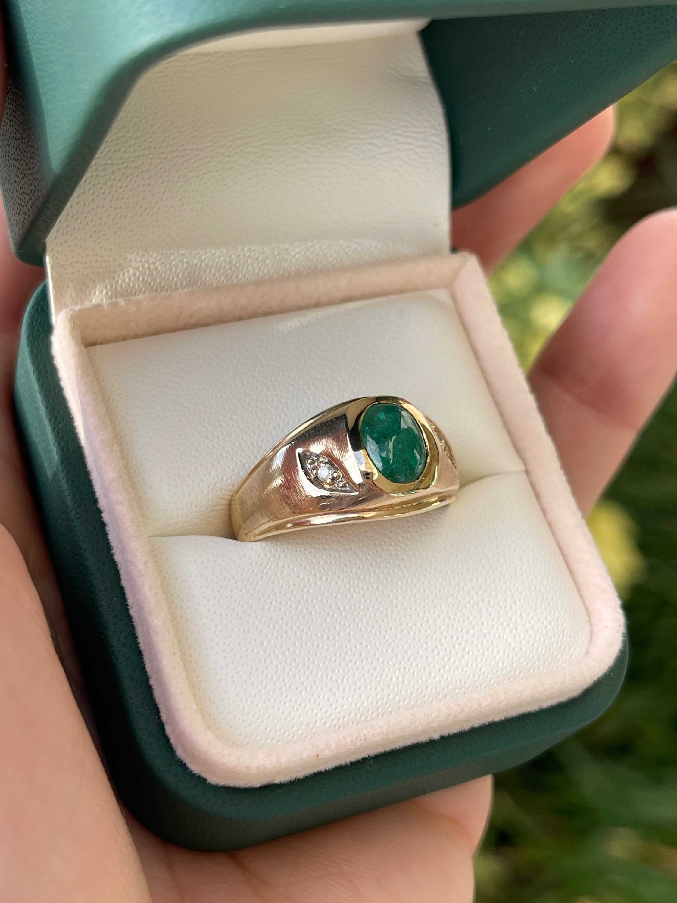 1.40tcw Oval Natural Emerald Cabochon & Diamond Three Stone Ring 10K