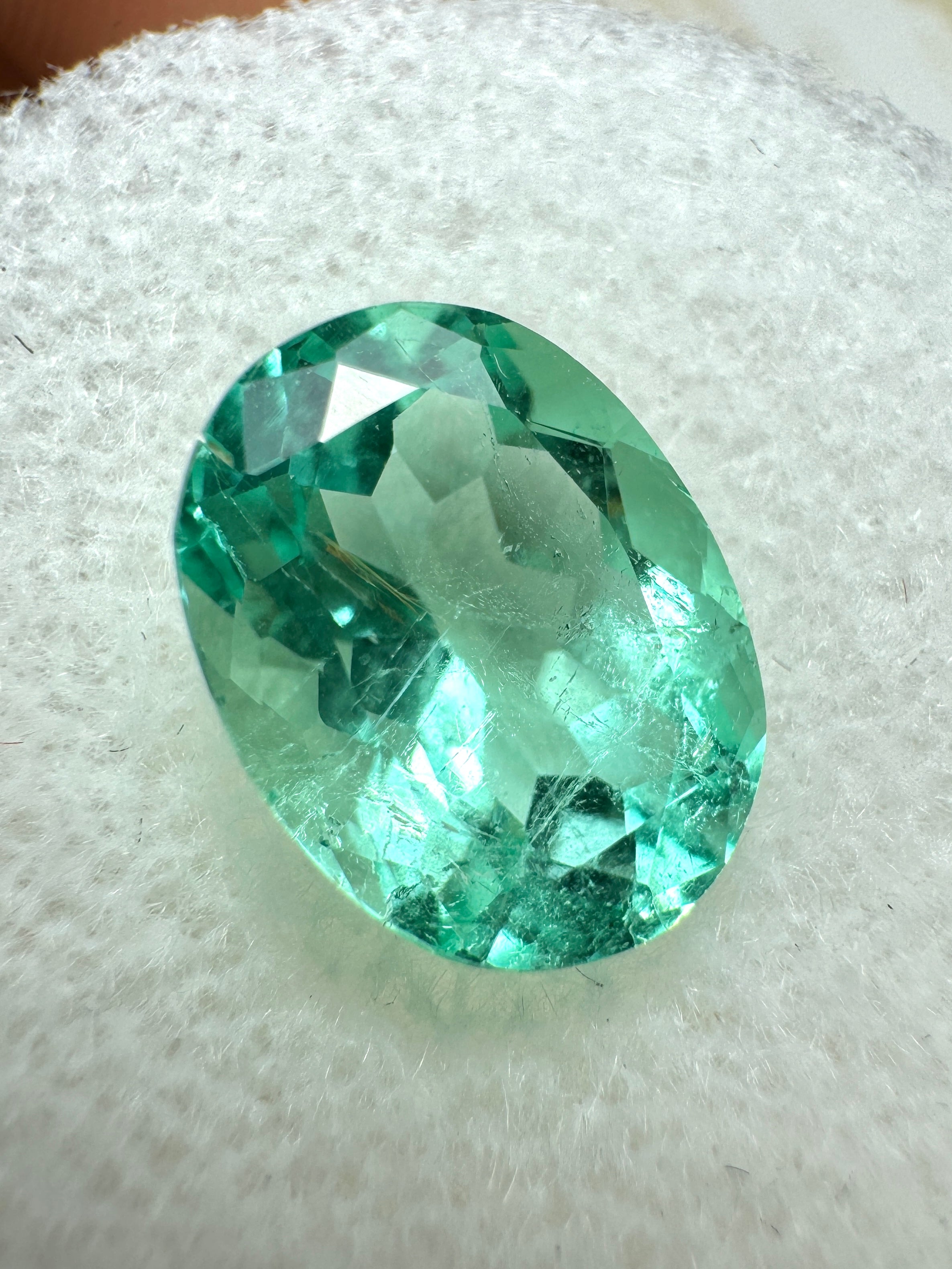 2.81 Carat VVS Seafoam Green Loose Colombian Emerald-Oval Cut - JR Colombian Emeralds