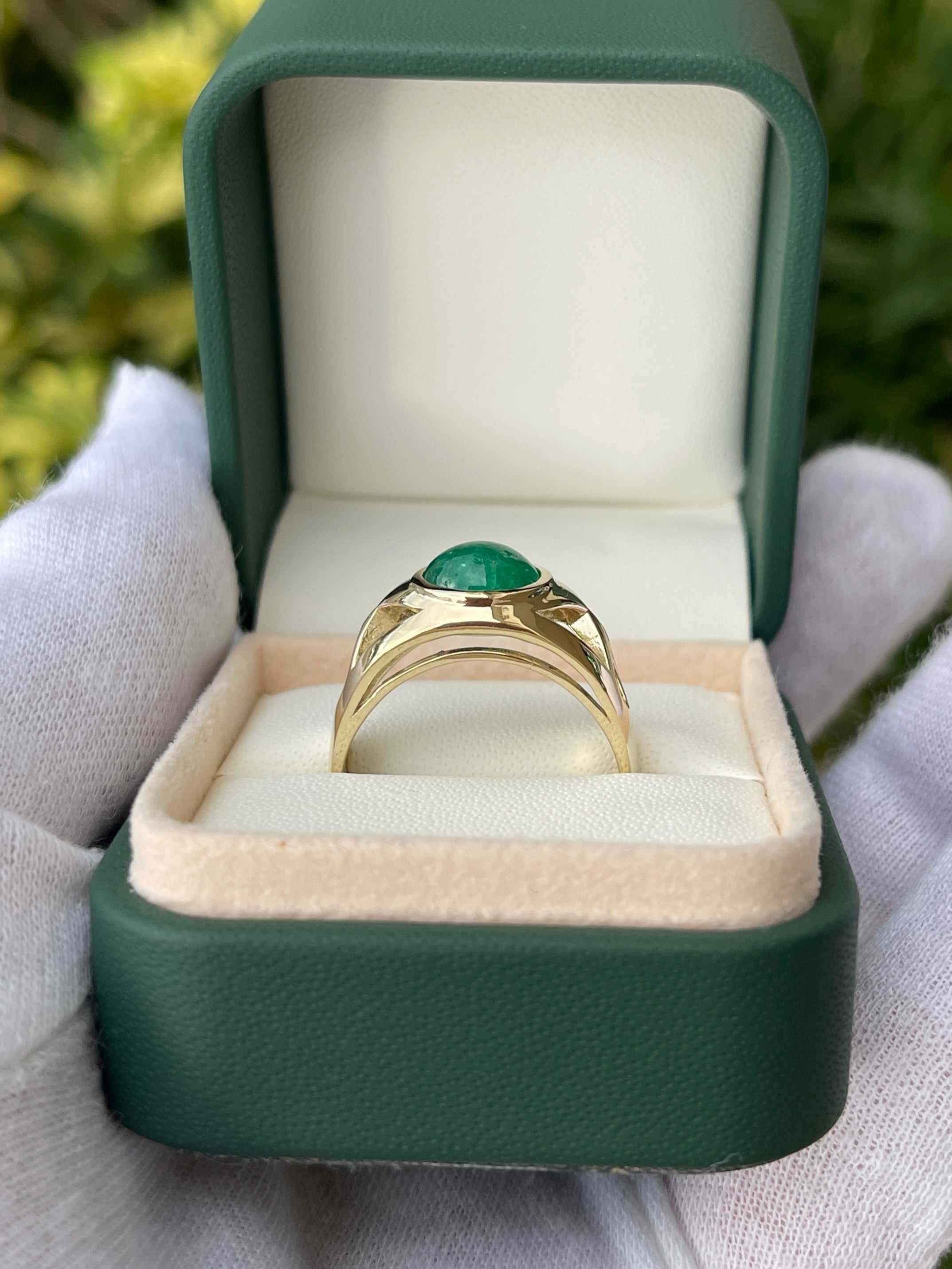 2.0 Carat Natural Green Emerald Oval Cabochon Gold Men's Ring