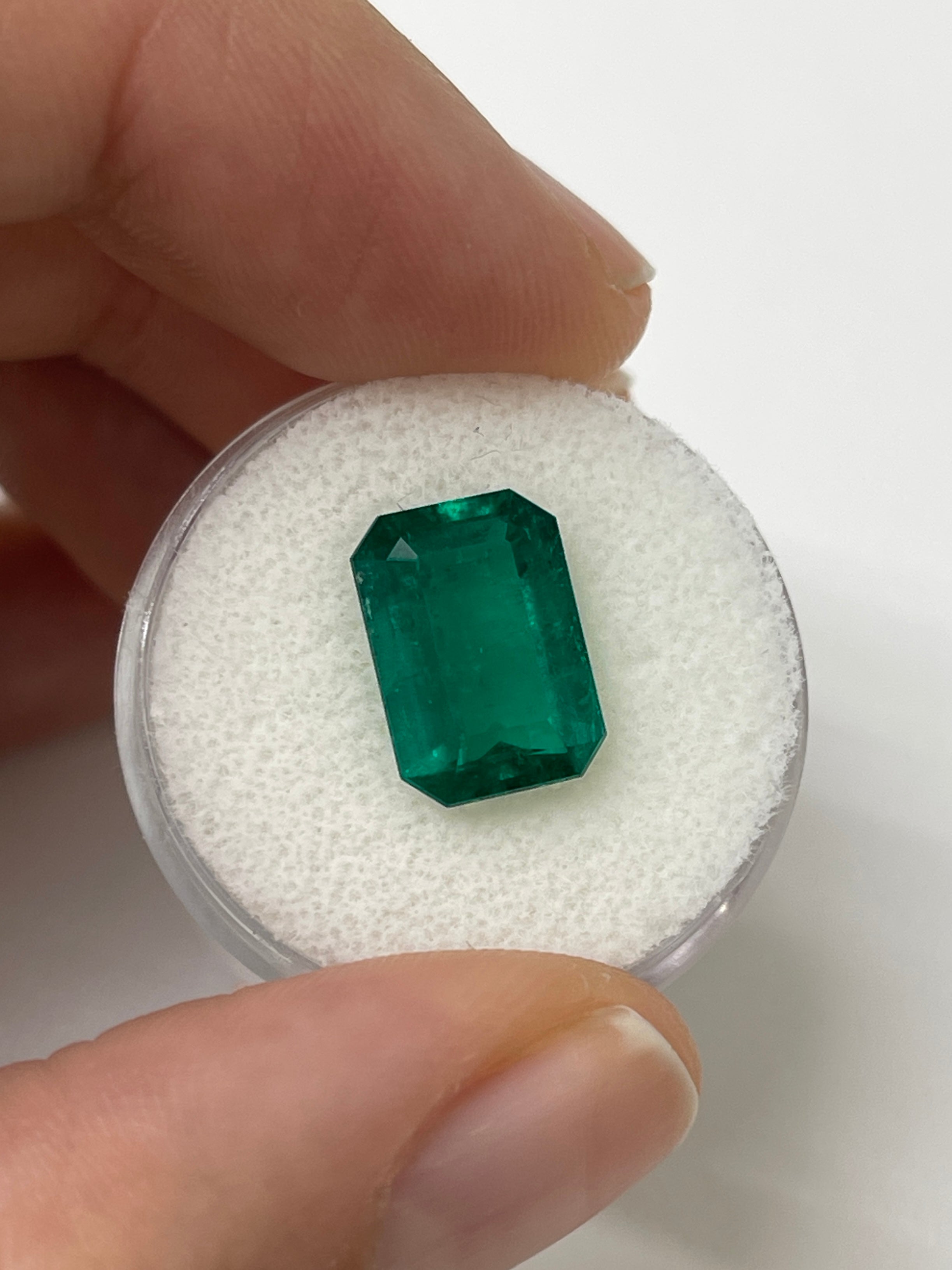 4.26 Carat 13x9 AAA+ Intense Pure Muzo Green Natural Loose- Emerald Cut - JR Colombian Emeralds