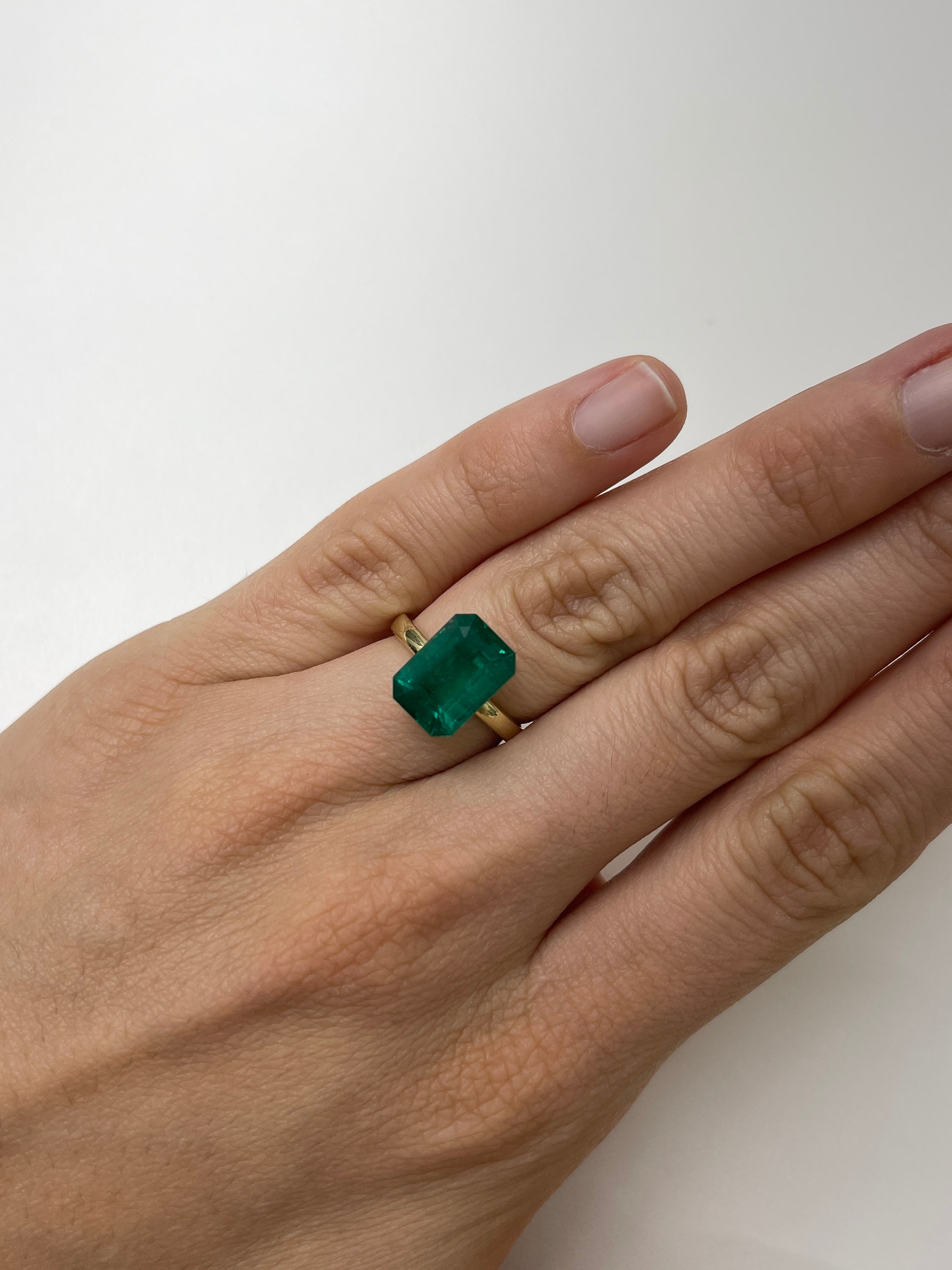 4.26 Carat 13x9 AAA+ Intense Pure Muzo Green Natural Loose- Emerald Cut - JR Colombian Emeralds